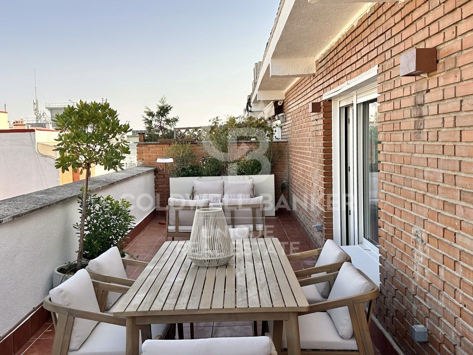 Penthouse mit Terrasse und 3 Schlafzimmern im Stadtteil Salamanca
