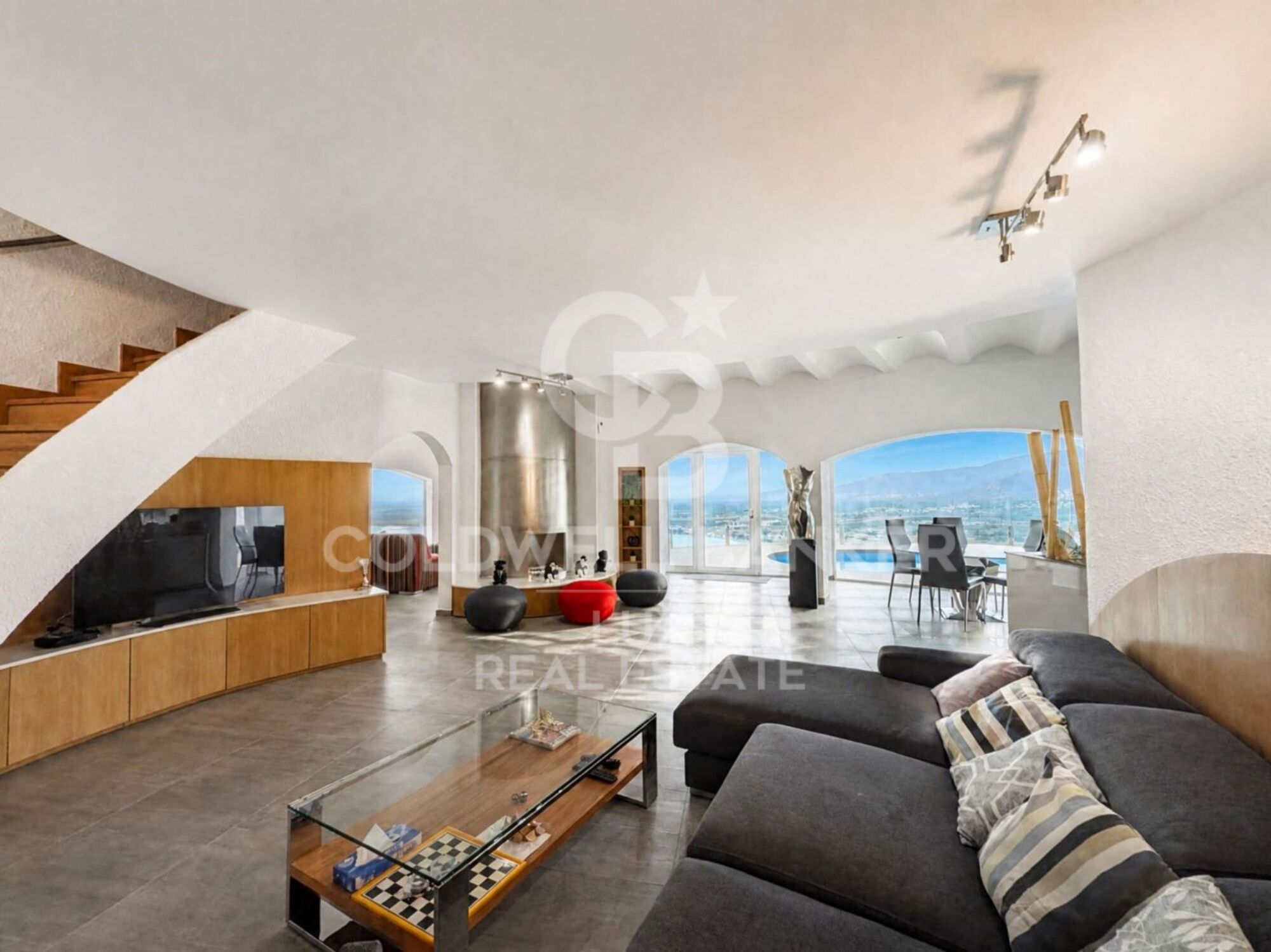 Villa vue panoramique mer à Roses, intimité et sécurité
