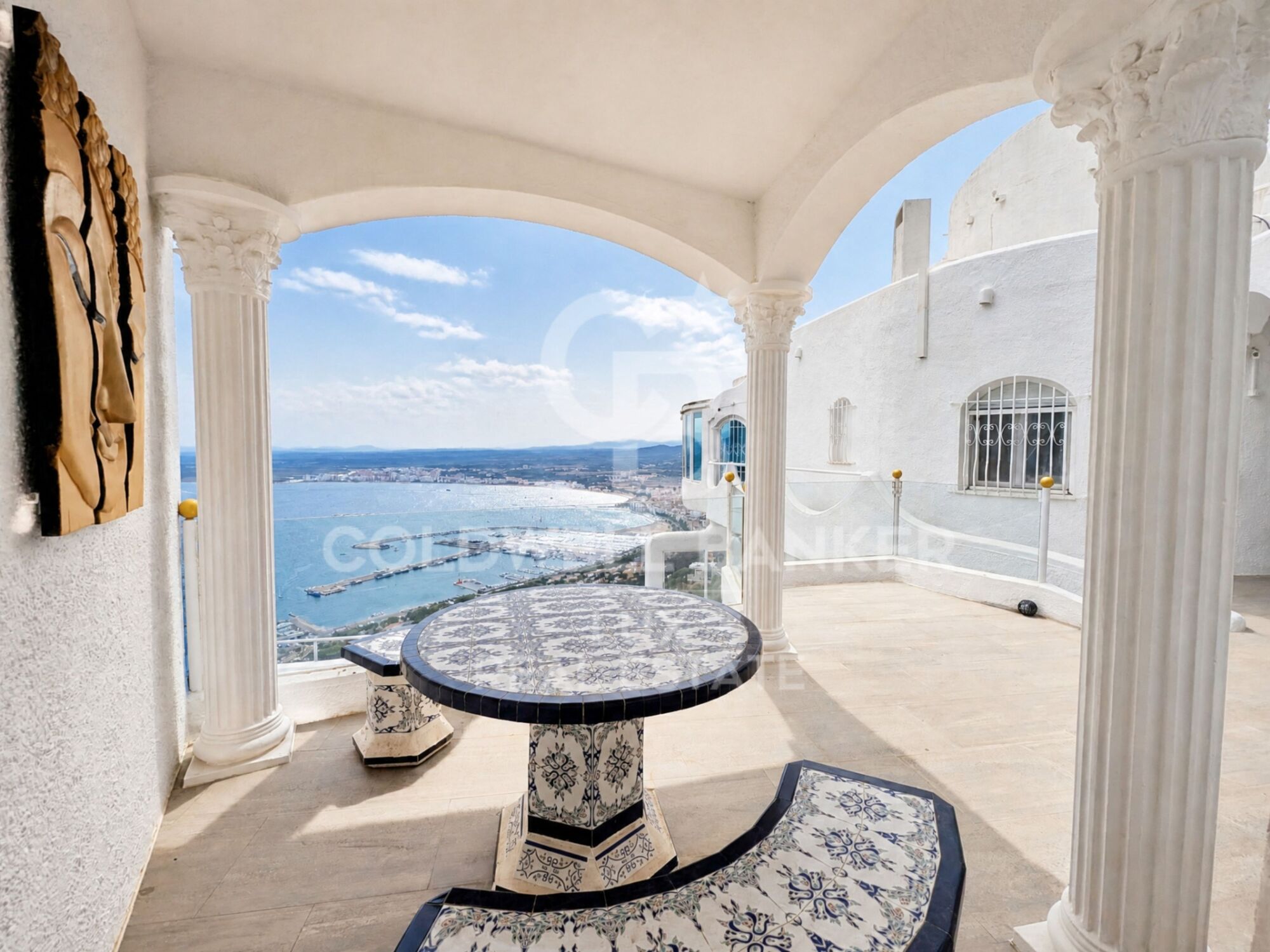 Villa vue panoramique mer à Roses, intimité et sécurité