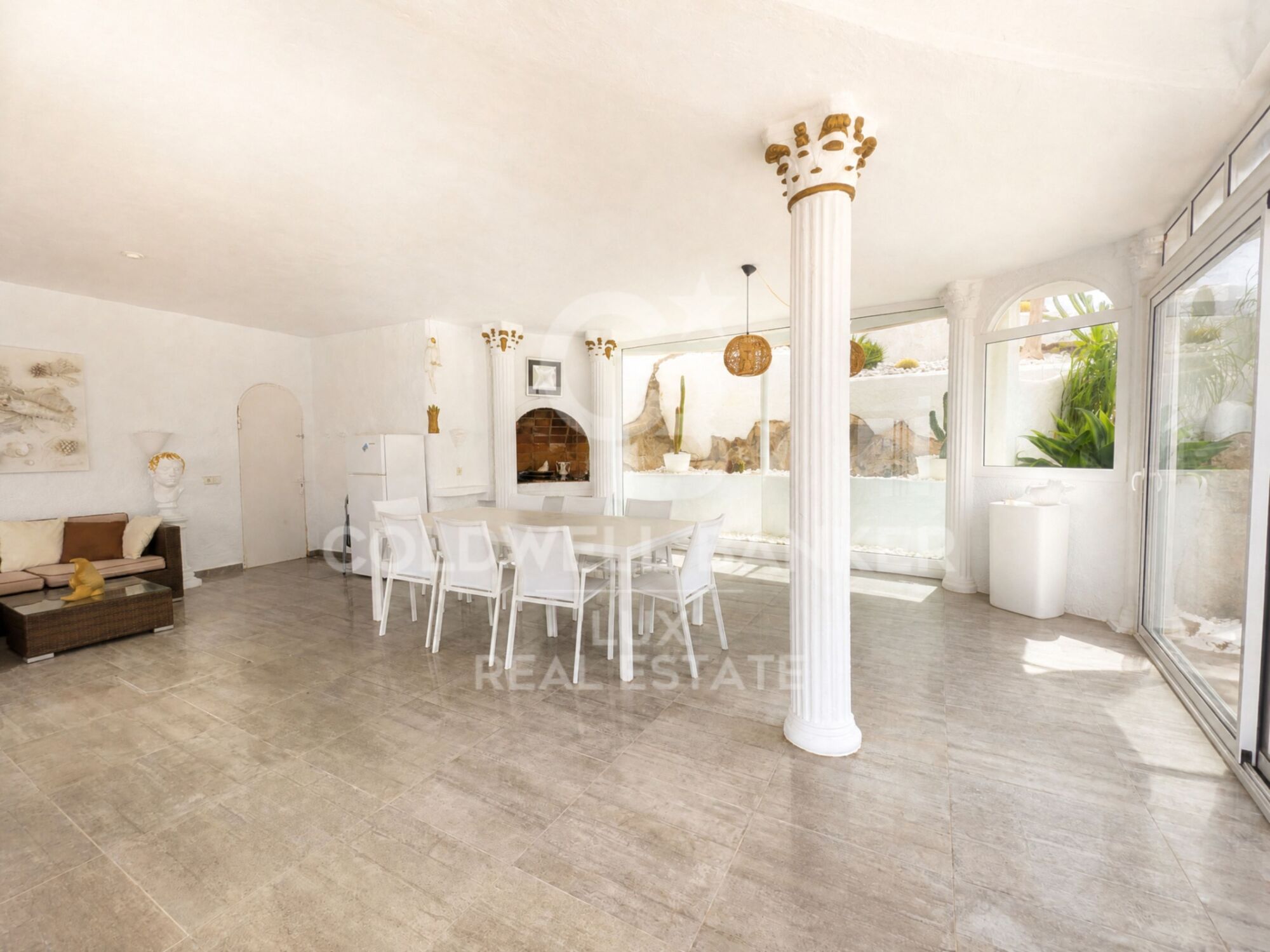 Villa vue panoramique mer à Roses, intimité et sécurité