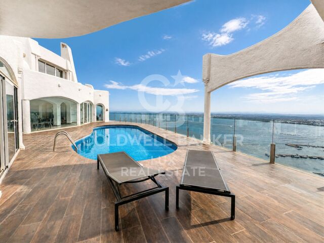 Villa mit Panorama-Meerblick in Roses, Privatsphäre und Sicherheit