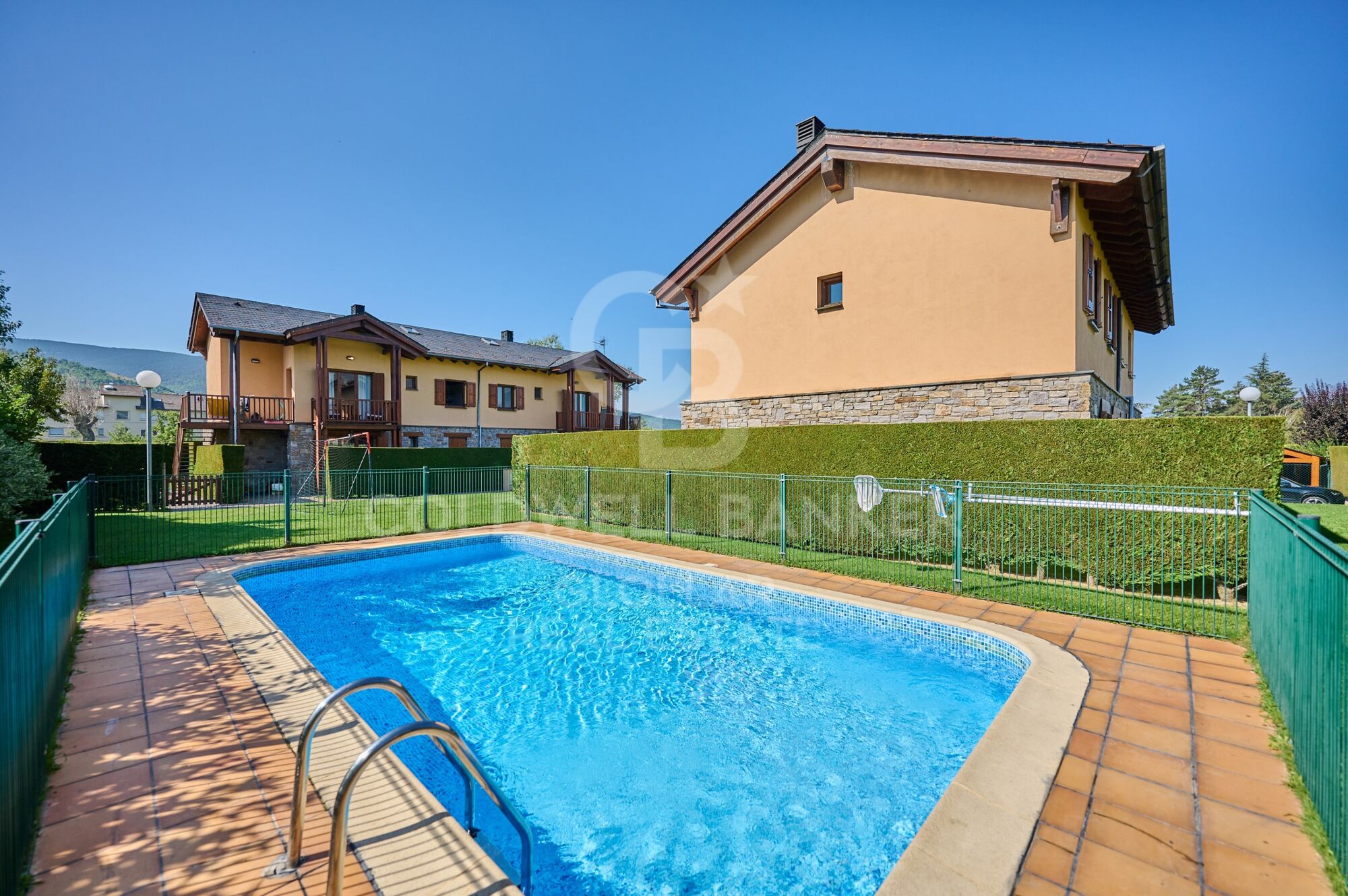 Apartment 3 Bedrooms Sale Osséja