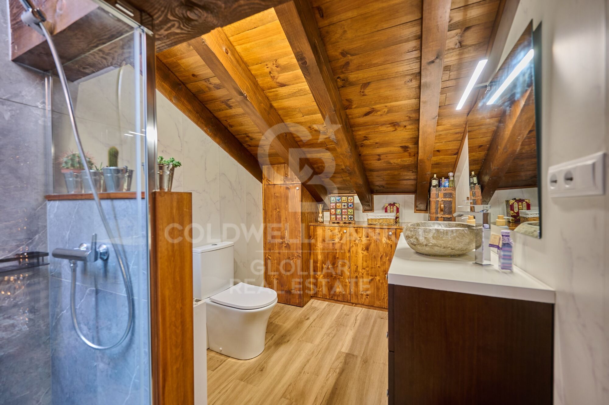 Apartment 3 Bedrooms Sale Osséja