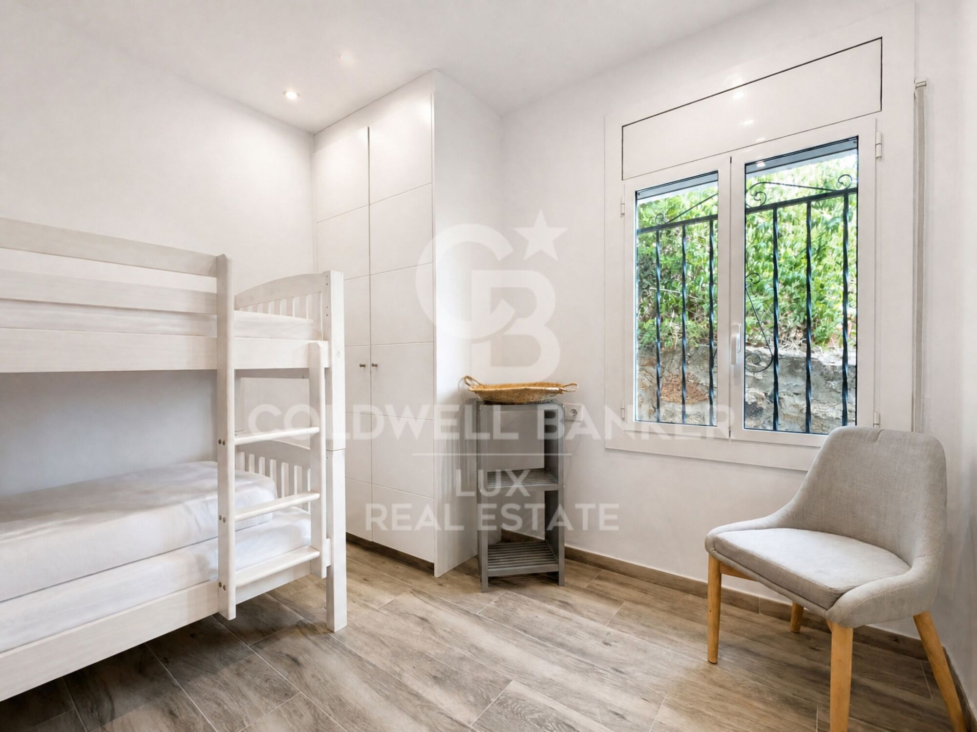 Wohnung in Canyelles: Terrasse, Garage, Meerblick und Tourismuslizenz