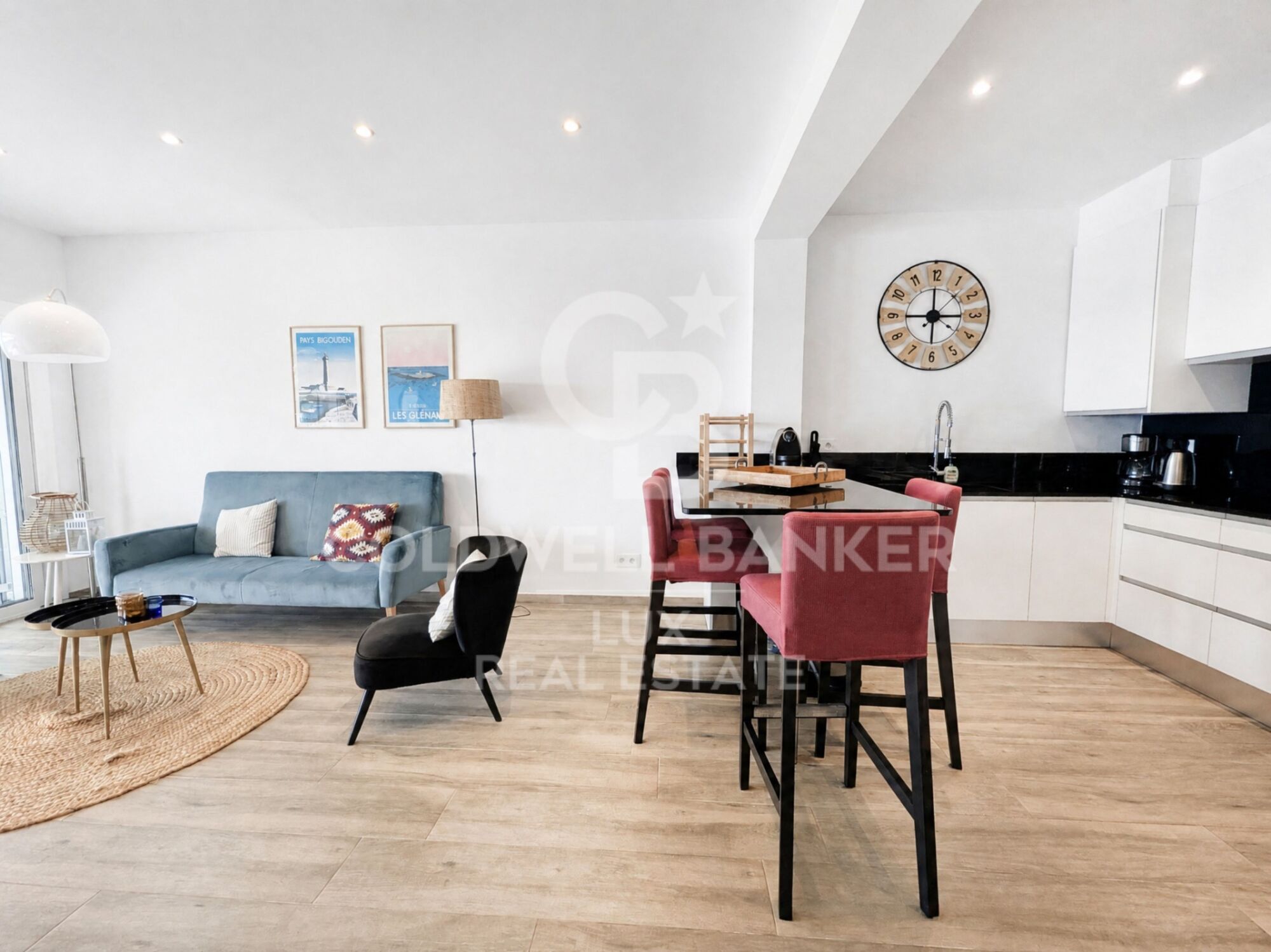 Penthouse avec vue sur la mer à Canyelles, 30m2 de terrasse. Avec une licence touristique