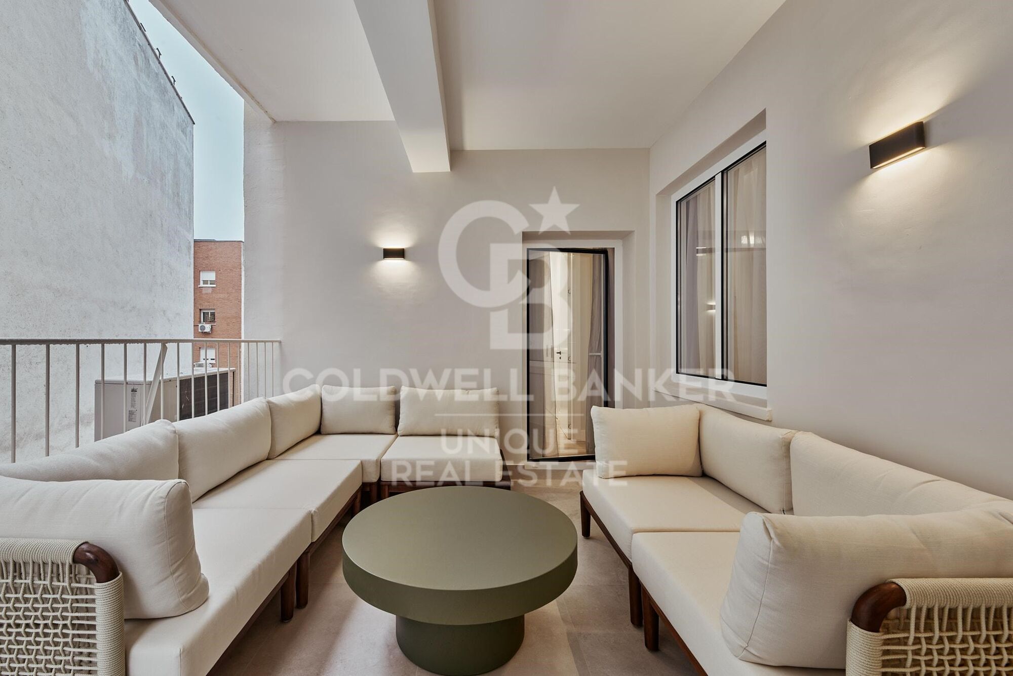 Piso clásico de 2 dormitorios con terraza en Lista, Salamanca