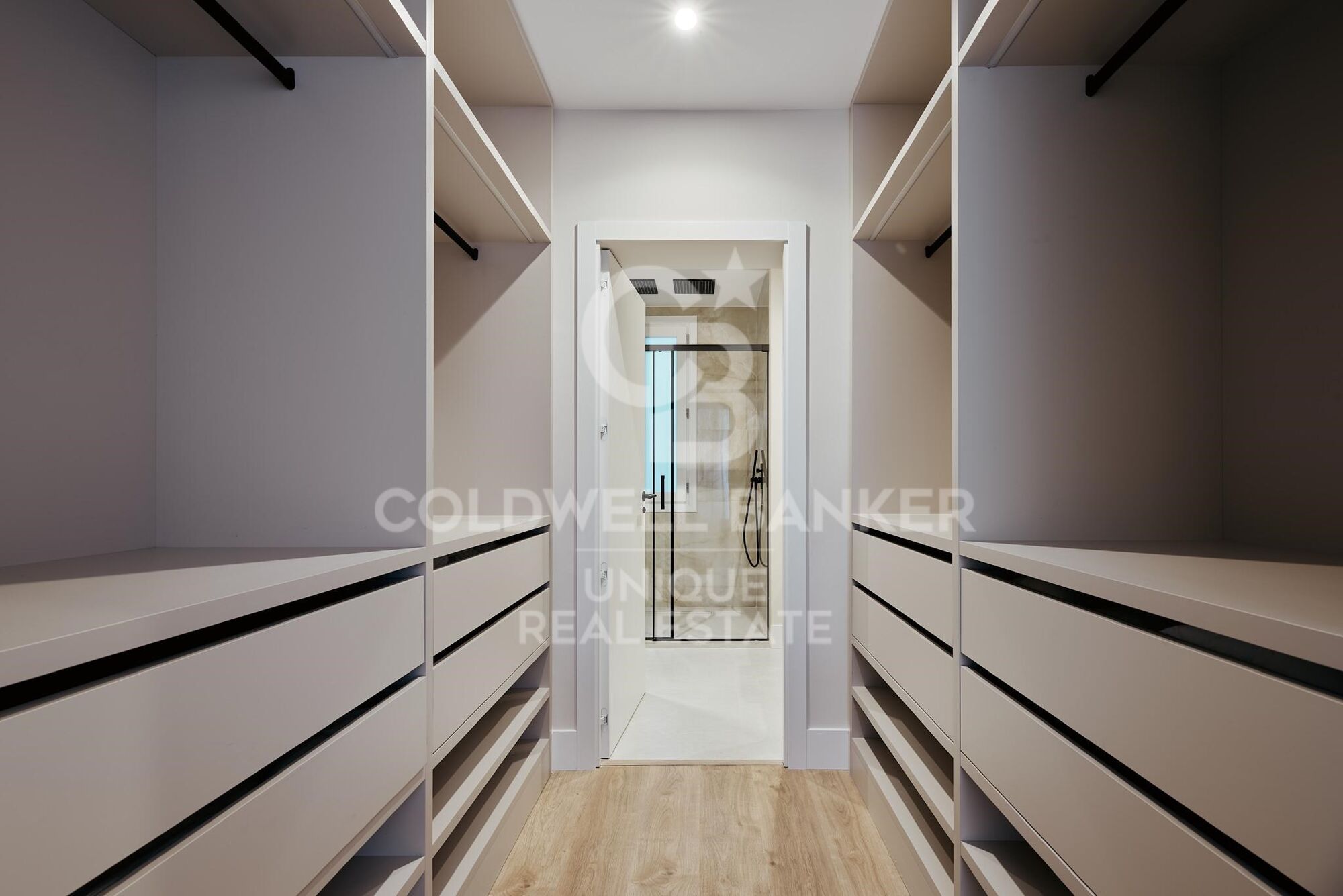 Apartment with classic façade with 3 bedrooms in Recoletos