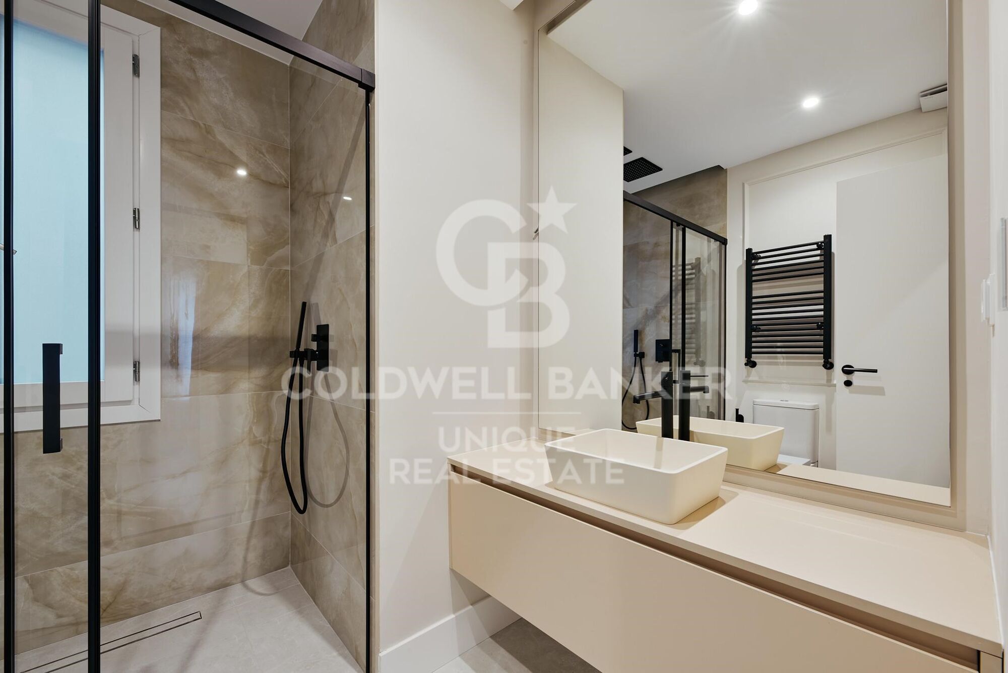 Apartment with classic façade with 3 bedrooms in Recoletos