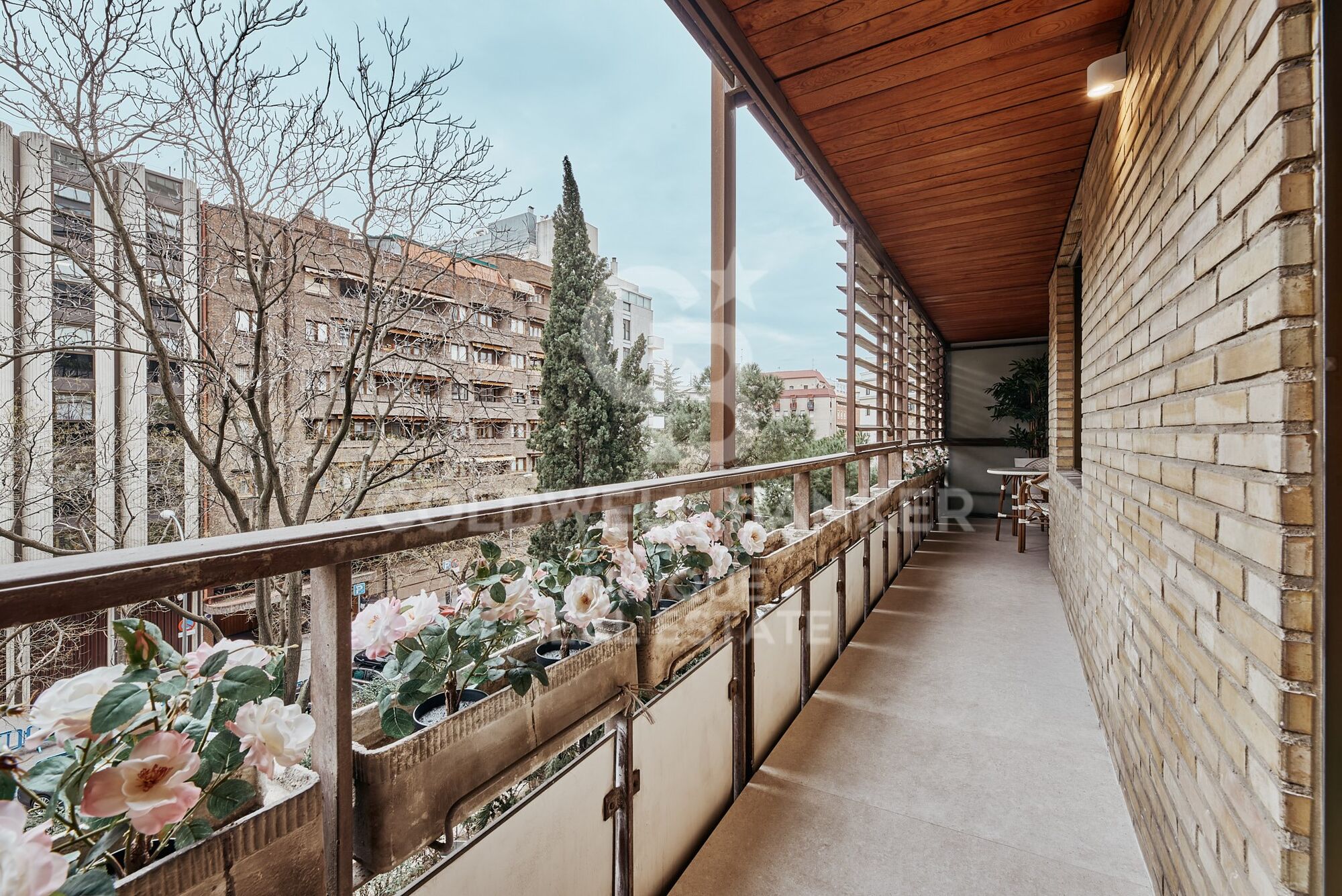 2-Bedroom Apartment in Lista