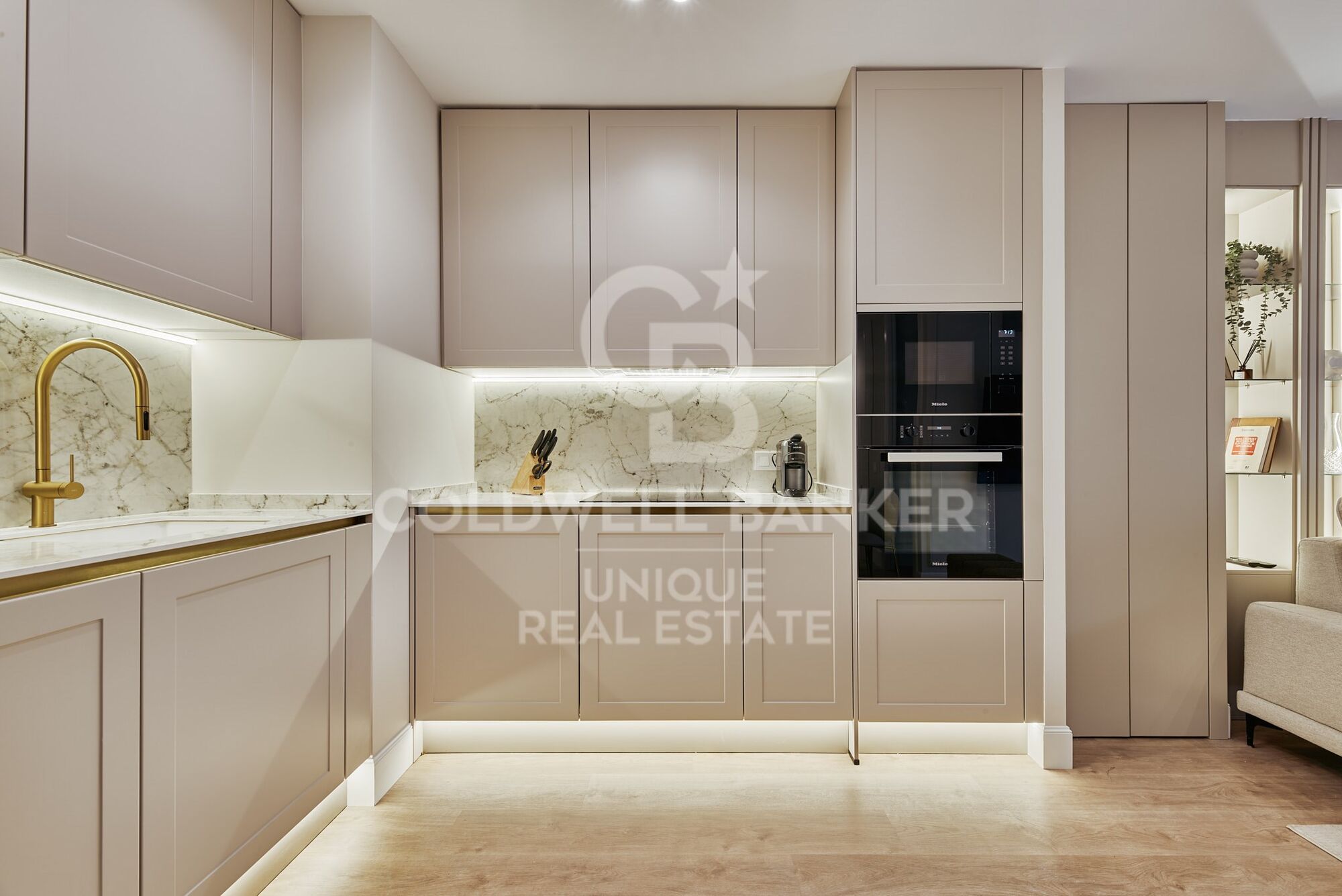 2-Bedroom Apartment in Lista