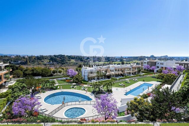 Exclusive luxury flats in the area of Atalaya, Estepona
