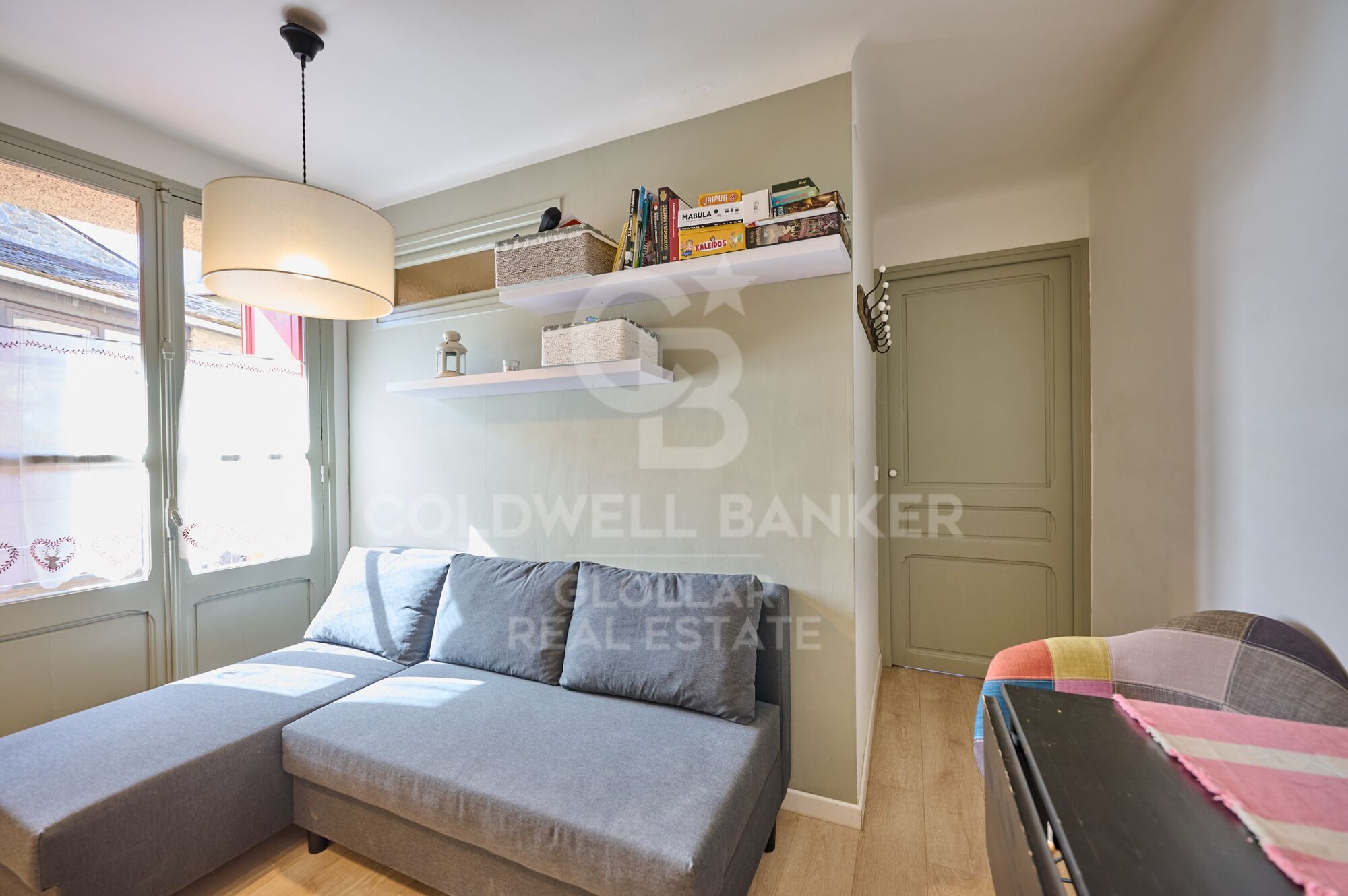 Apartamento reformado con terraza en Osséja