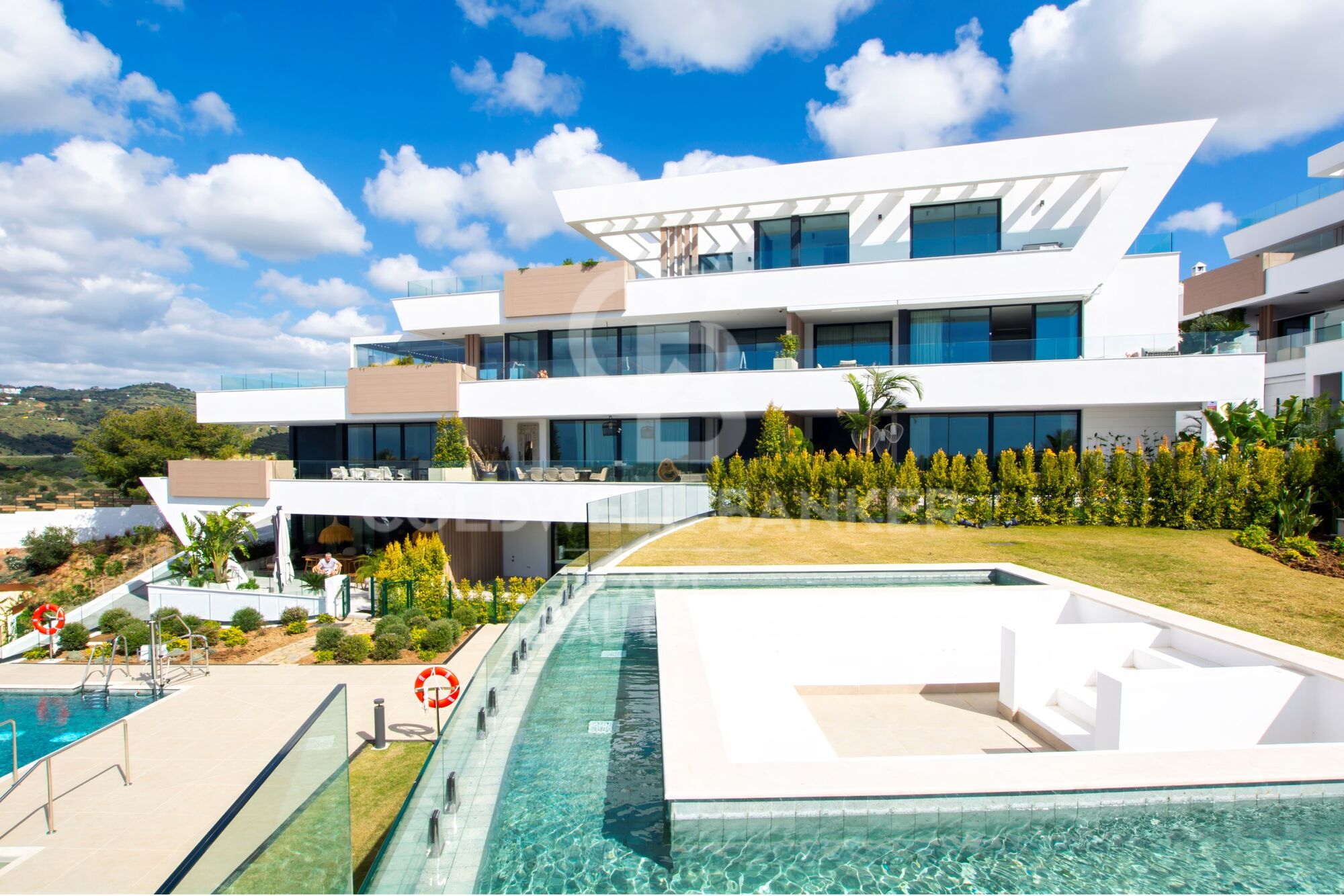 Appartement exclusif avec vue sur la mer à Cabopino, Marbella