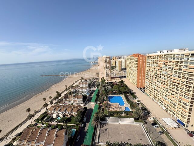 Wahrer Luxus bedeutet, 365 Tage im Jahr direkt am Meer zu leben - nur 15 Minuten von Valencia entfernt.