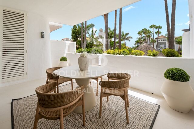 Apartment in Marina Puente Romano, Marbella Golden Mile, Marbella