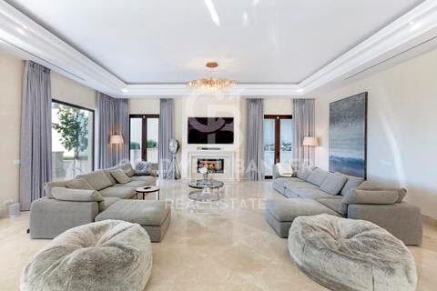 Luxusvilla in Sierra Blanca mit herrlichem Meerblick