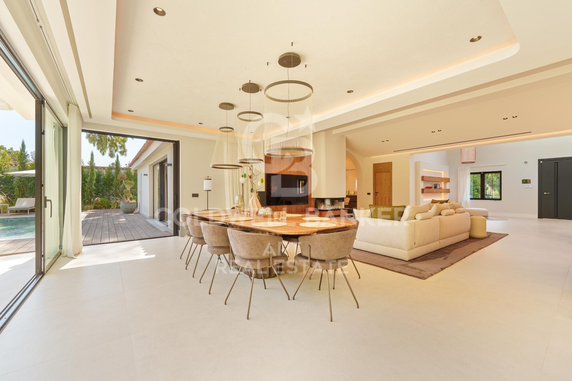 Exceptional one-level villa, located a few minutes from Puerto Banús-Marbella