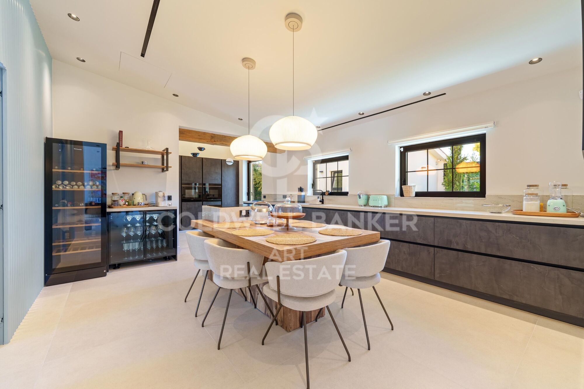 Exceptional one-level villa, located a few minutes from Puerto Banús-Marbella