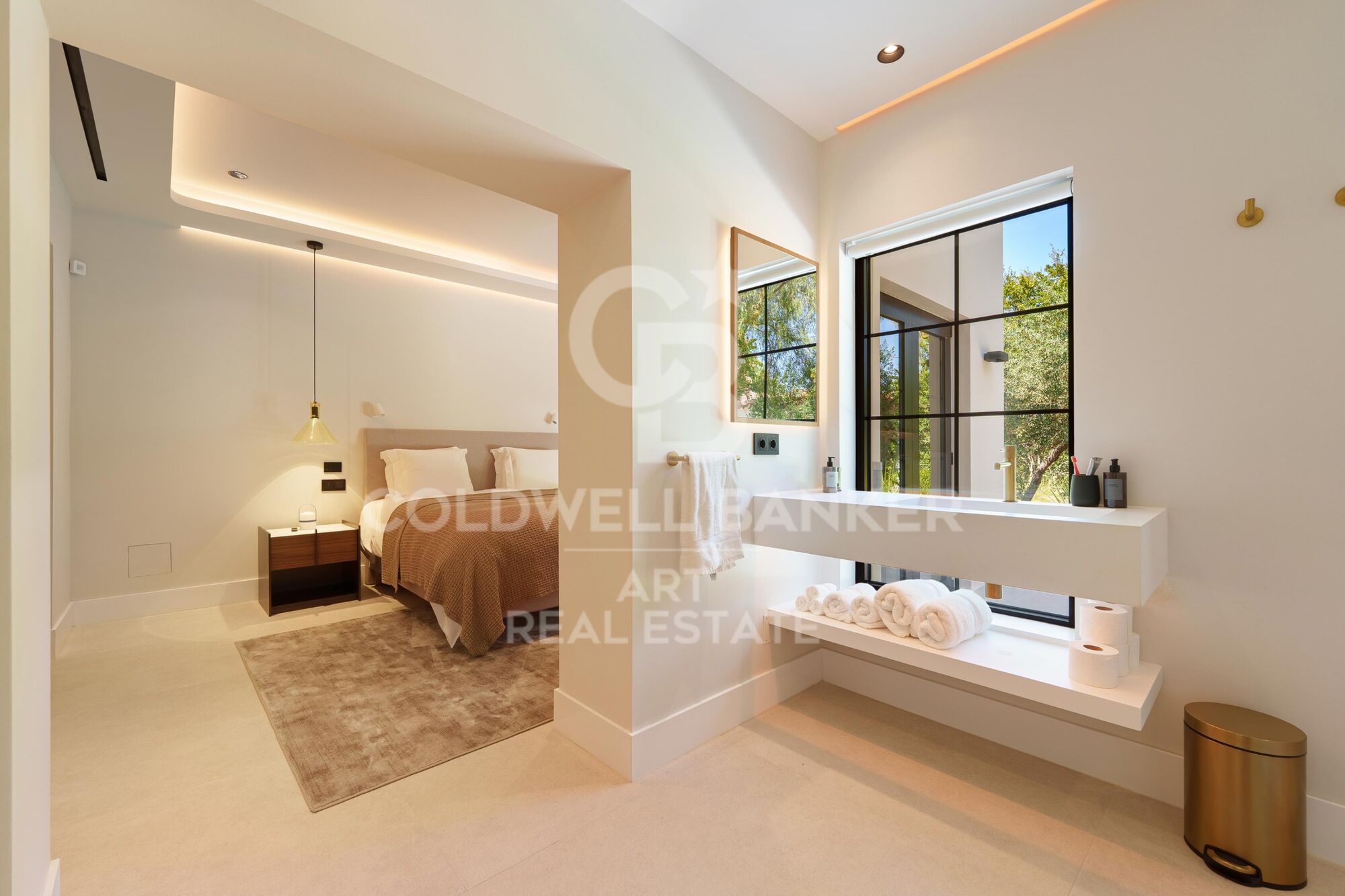 Exceptional one-level villa, located a few minutes from Puerto Banús-Marbella