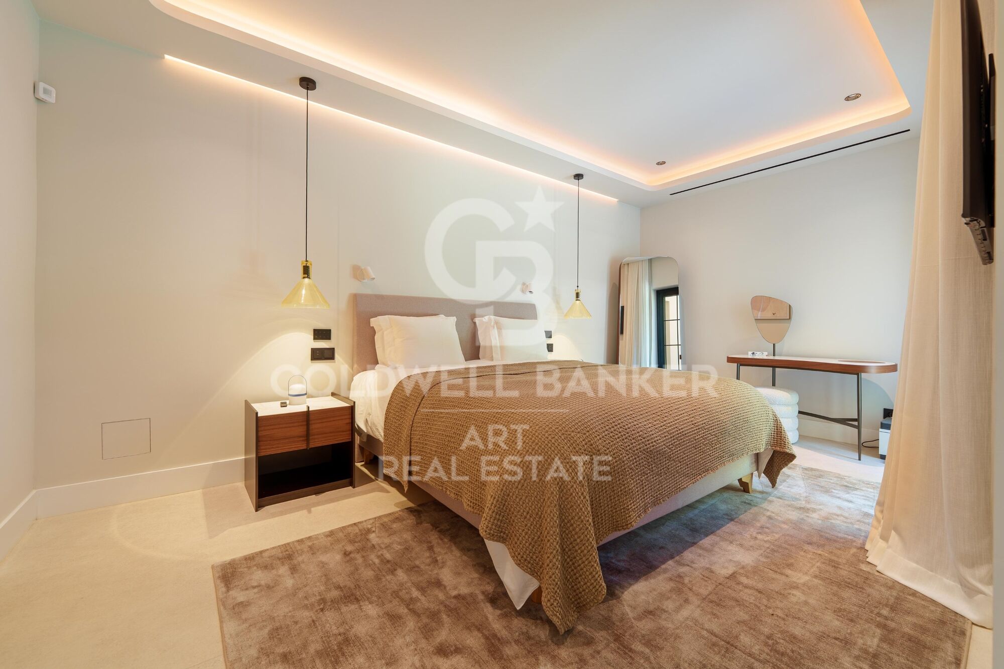 Exceptional one-level villa, located a few minutes from Puerto Banús-Marbella