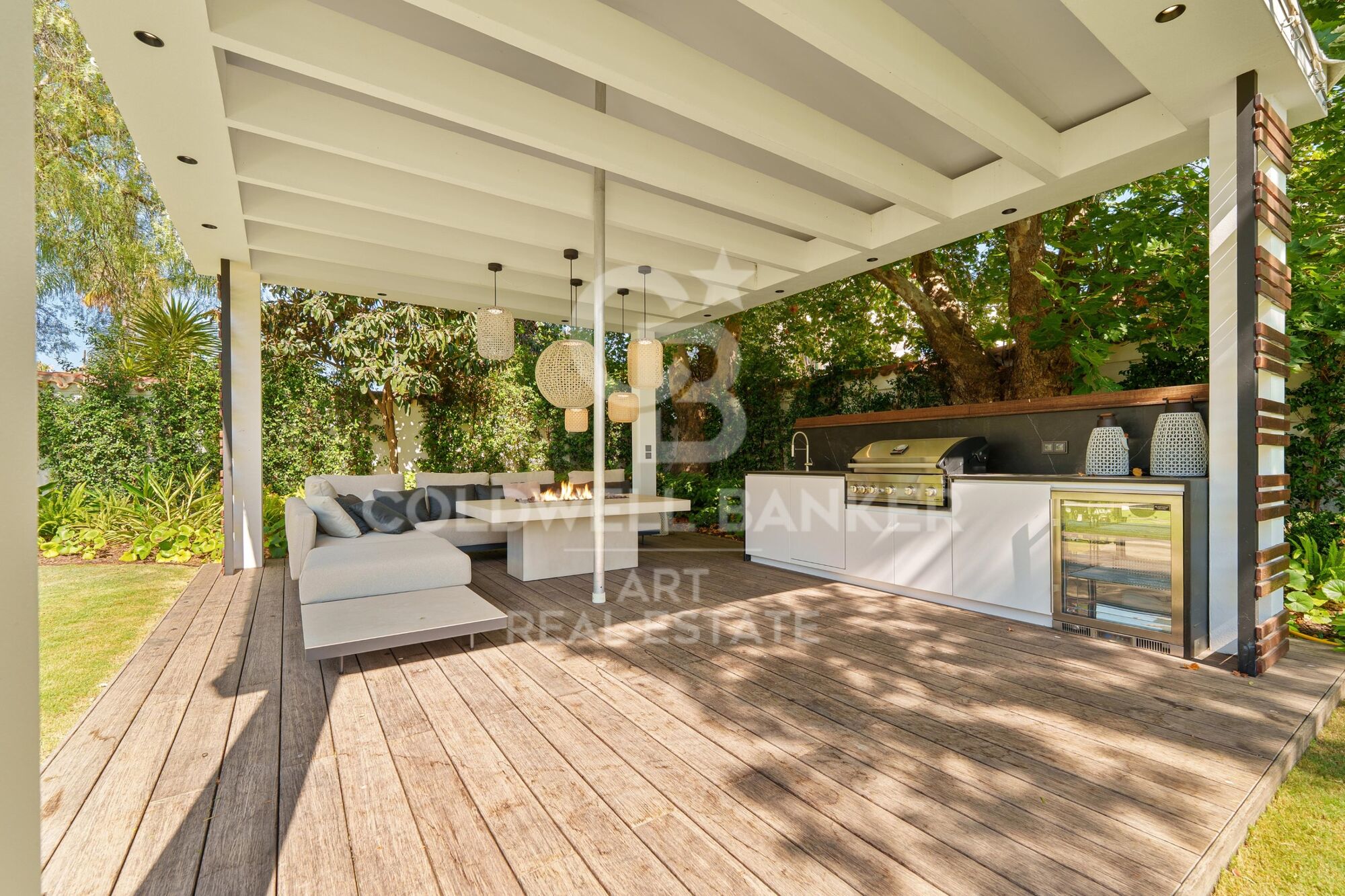 Exceptional one-level villa, located a few minutes from Puerto Banús-Marbella