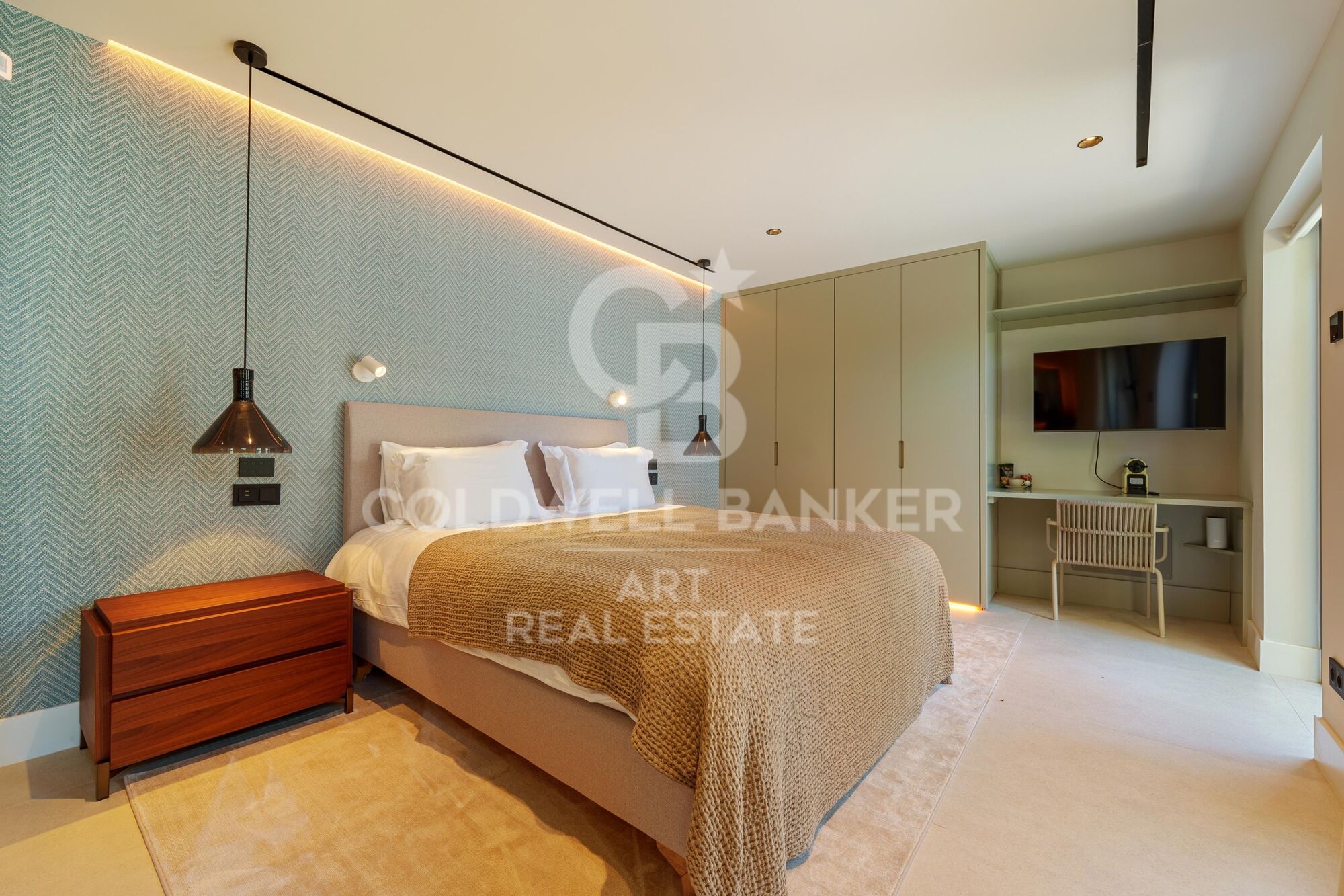 Exceptional one-level villa, located a few minutes from Puerto Banús-Marbella