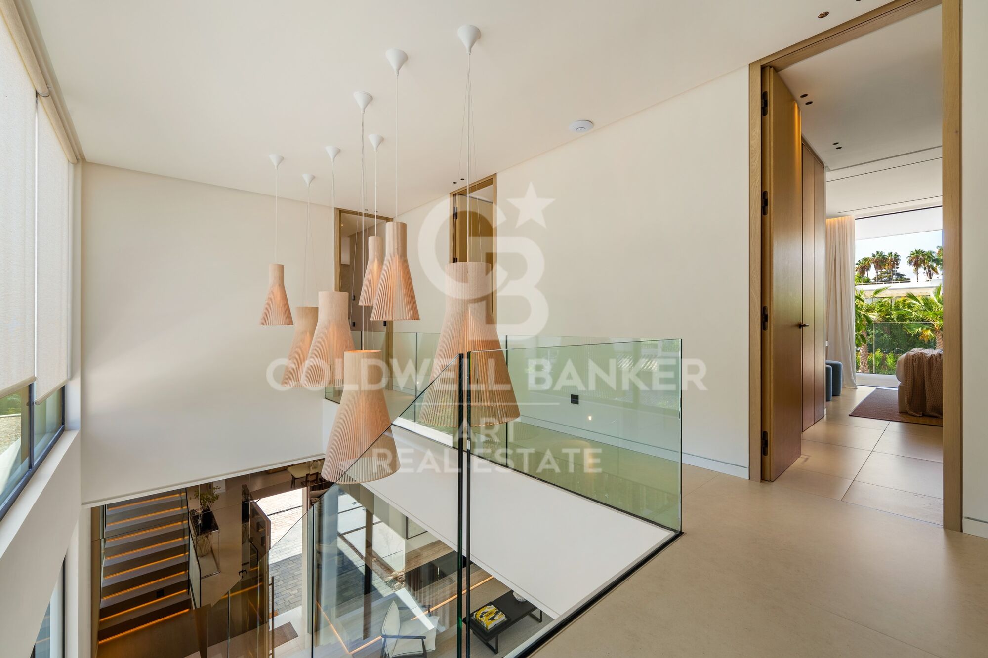 Masterpiece of contemporary architecture on the Golden Mile