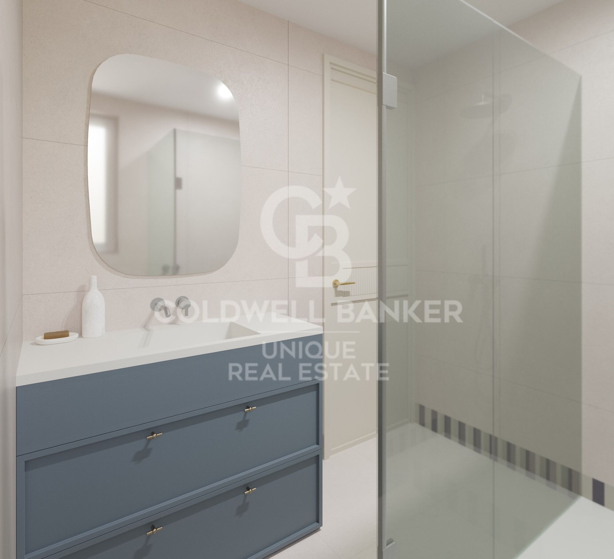 Exterior renovated apartment with storage room in Chamberí, Madrid
