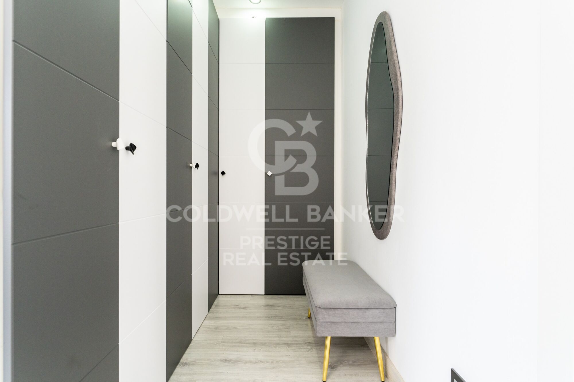 A modern, exclusive, and move-in-ready home, just 500 m from the beach
