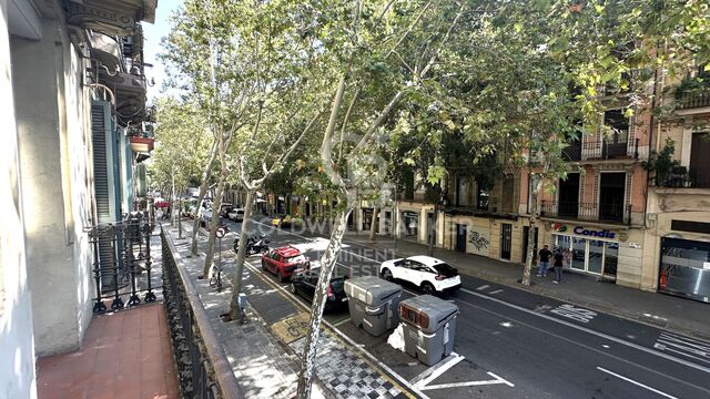 Flat 3 Bedrooms Sale Barcelona
