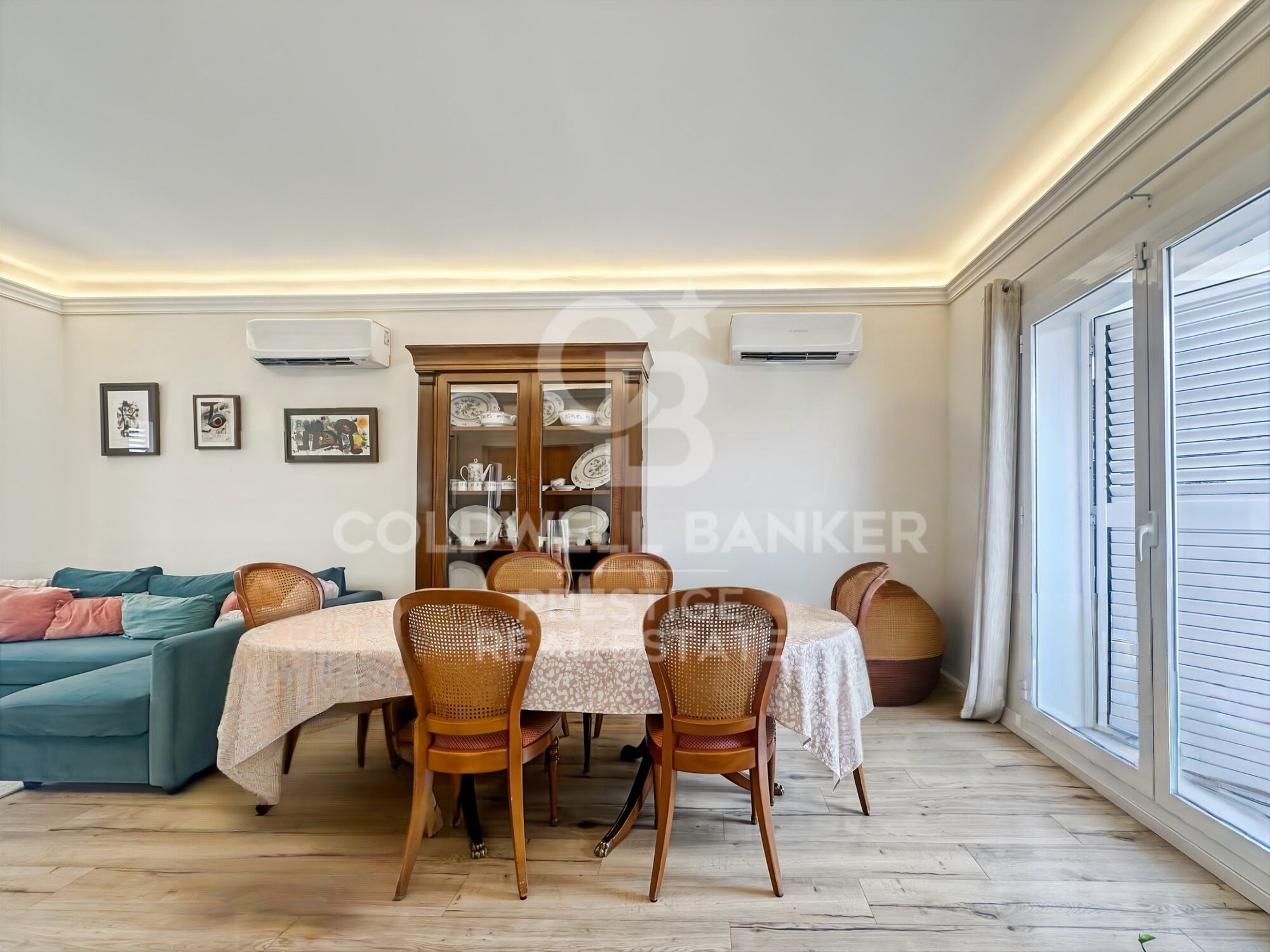 Casa unifamiliar reformada de 142 m² con terraza y vistas panorámicas