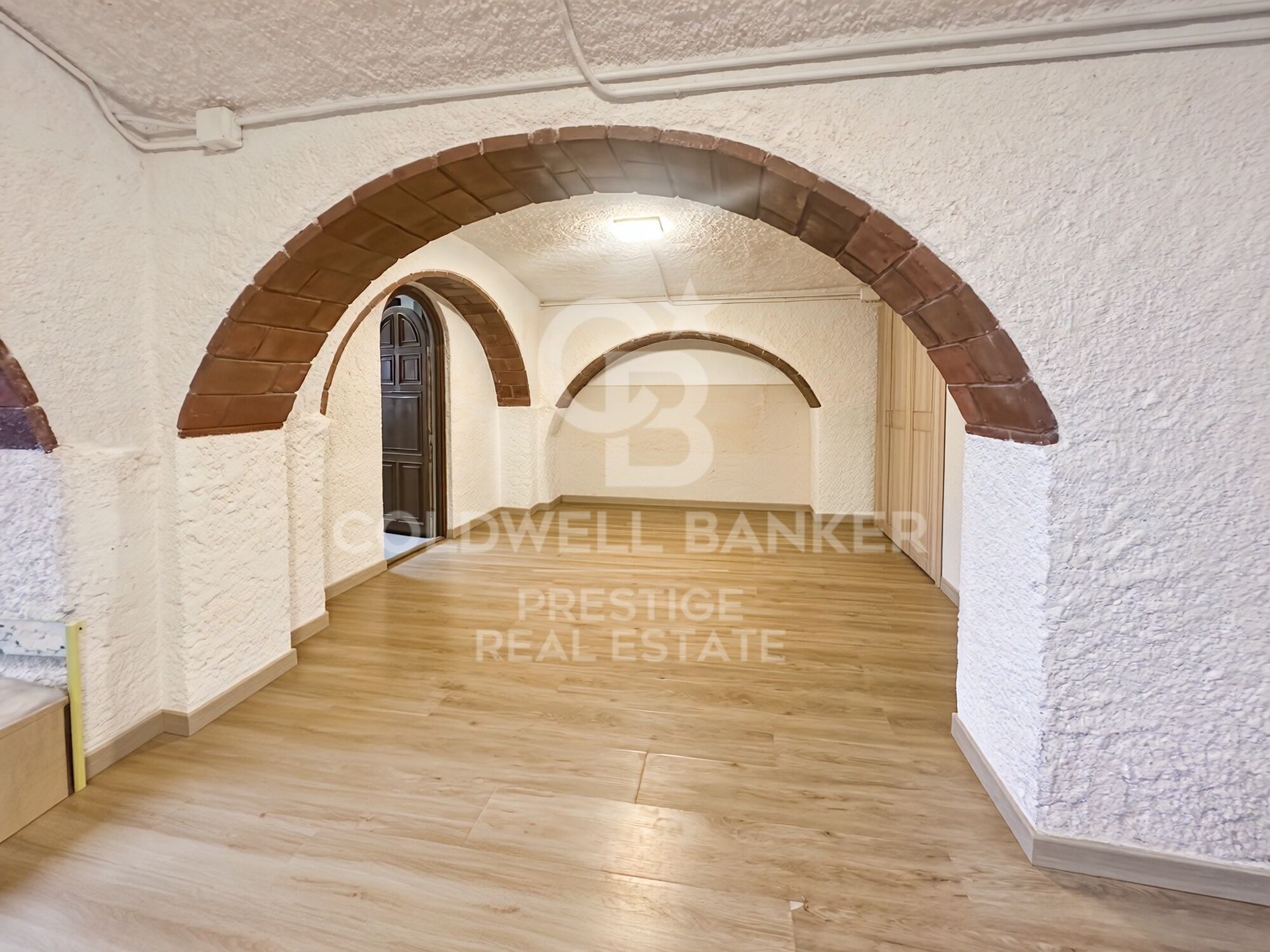 Casa unifamiliar reformada de 142 m² con terraza y vistas panorámicas