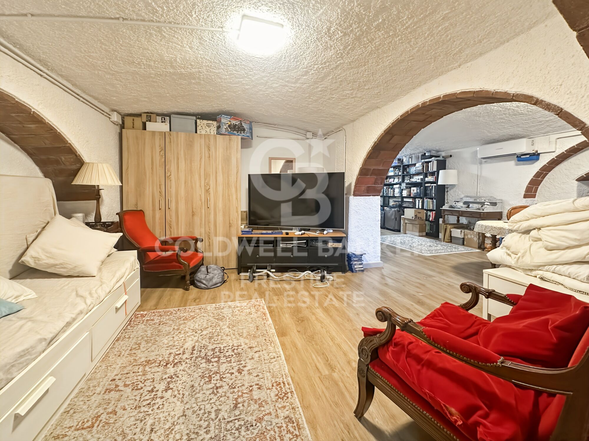 Casa unifamiliar reformada de 142 m² con terraza y vistas panorámicas