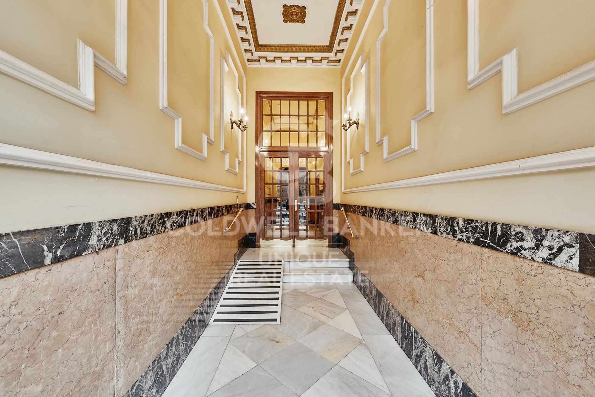 Appartement intérieur de 2 chambres dans le quartier de Salamanque