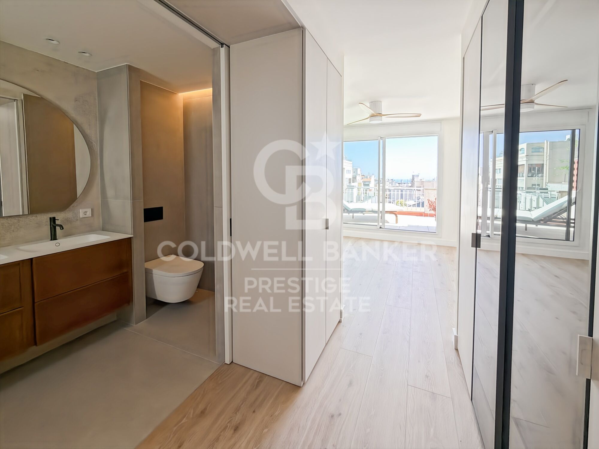 Ático dúplex recién reformado con 90 m² de terrazas y vistas en la Zona Alta de Barcelona