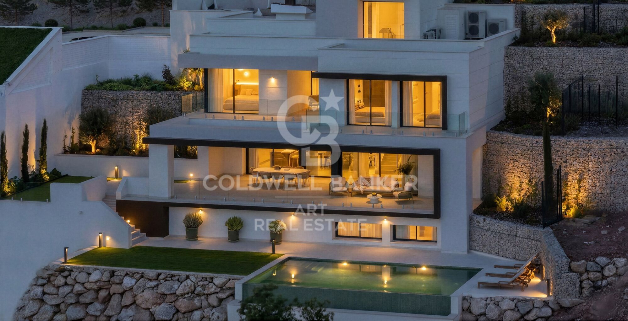 Beautiful modern villas located in Pinares de San Antón- Malaga