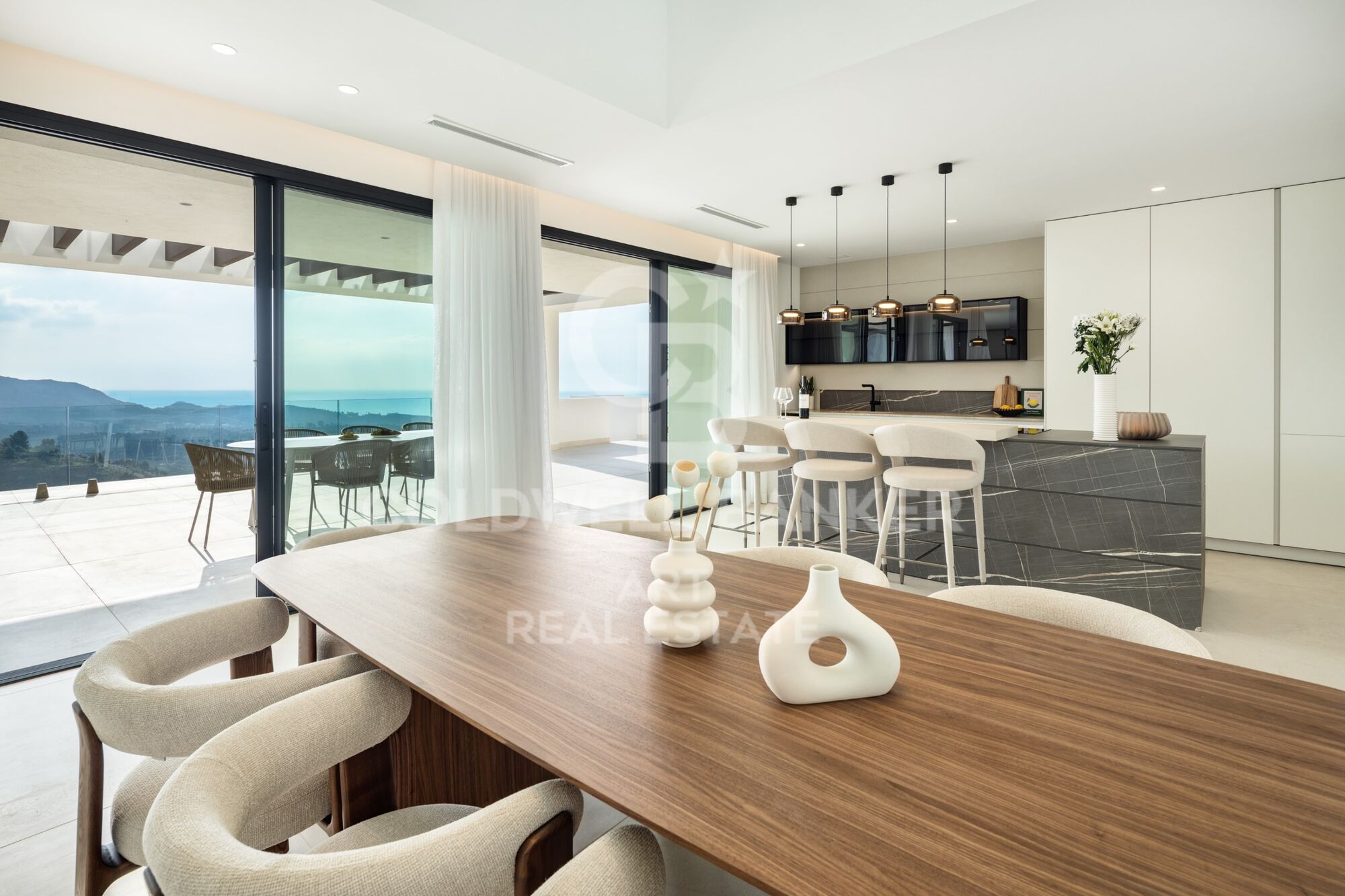 Beautiful modern villas located in Pinares de San Antón- Malaga