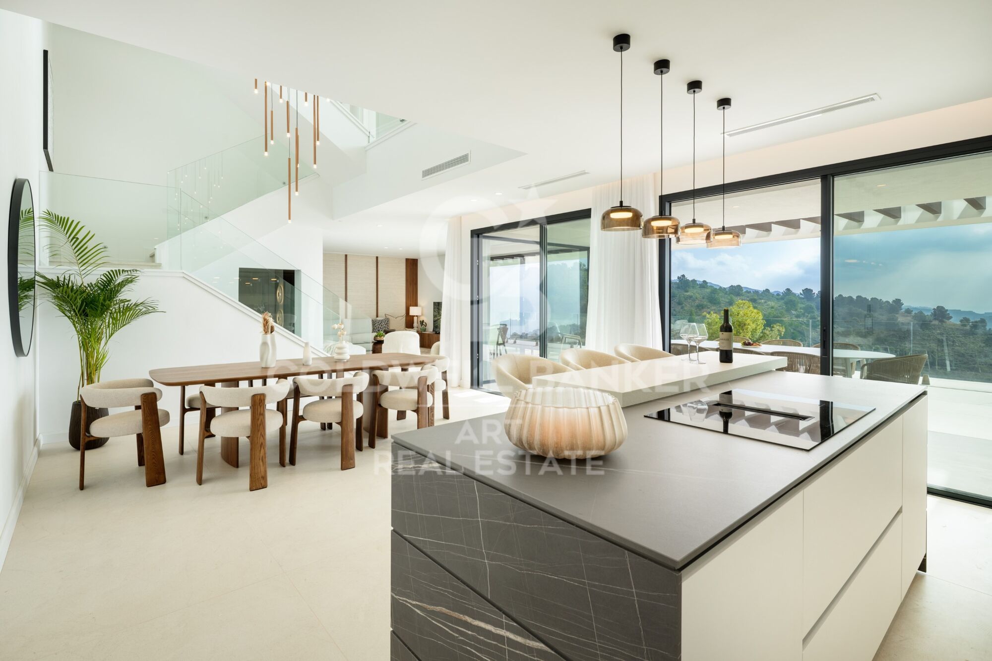 Preciosas villas modernas ubicadas en Pinares de San Antón- Málaga