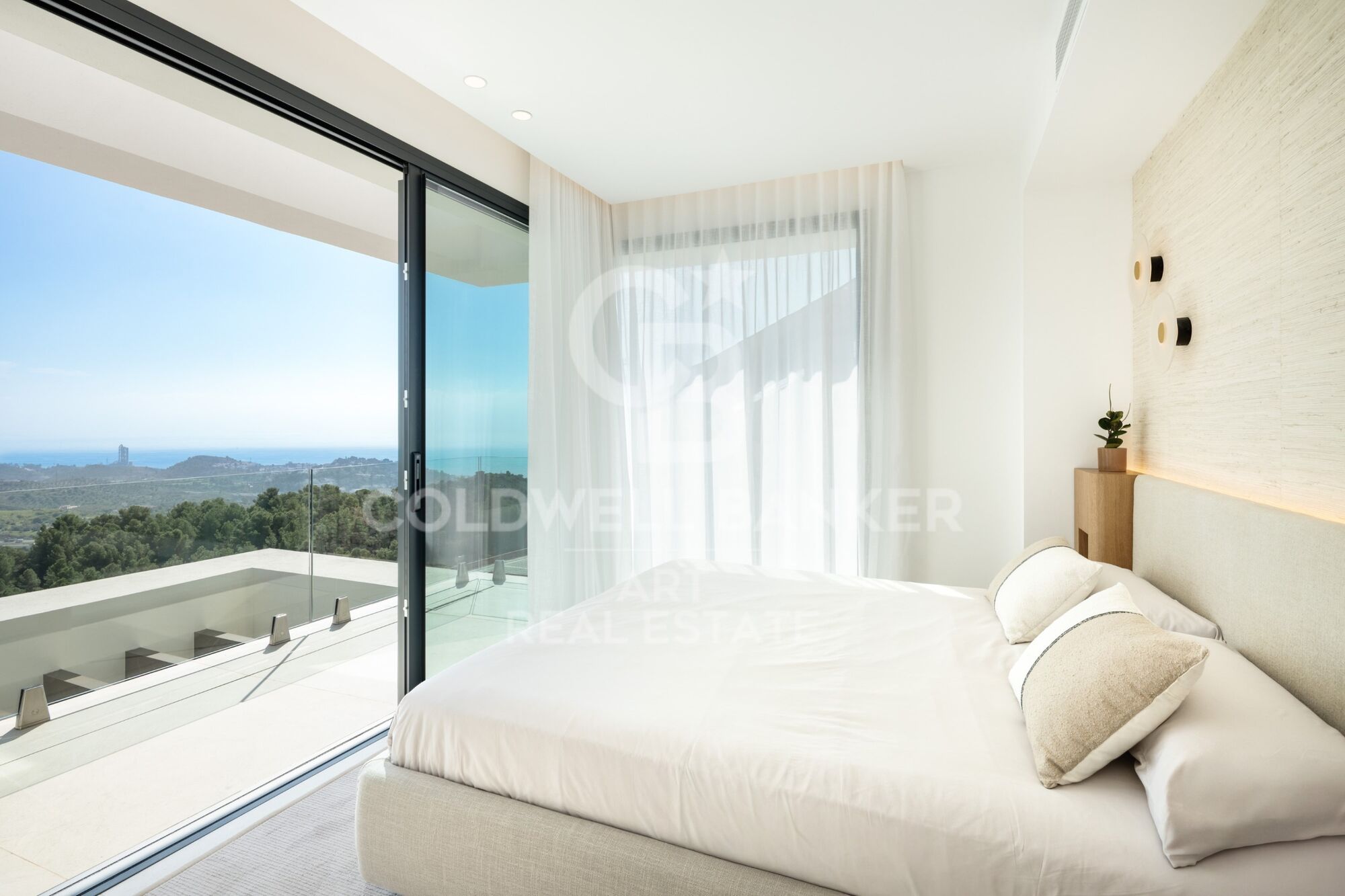 Preciosas villas modernas ubicadas en Pinares de San Antón- Málaga