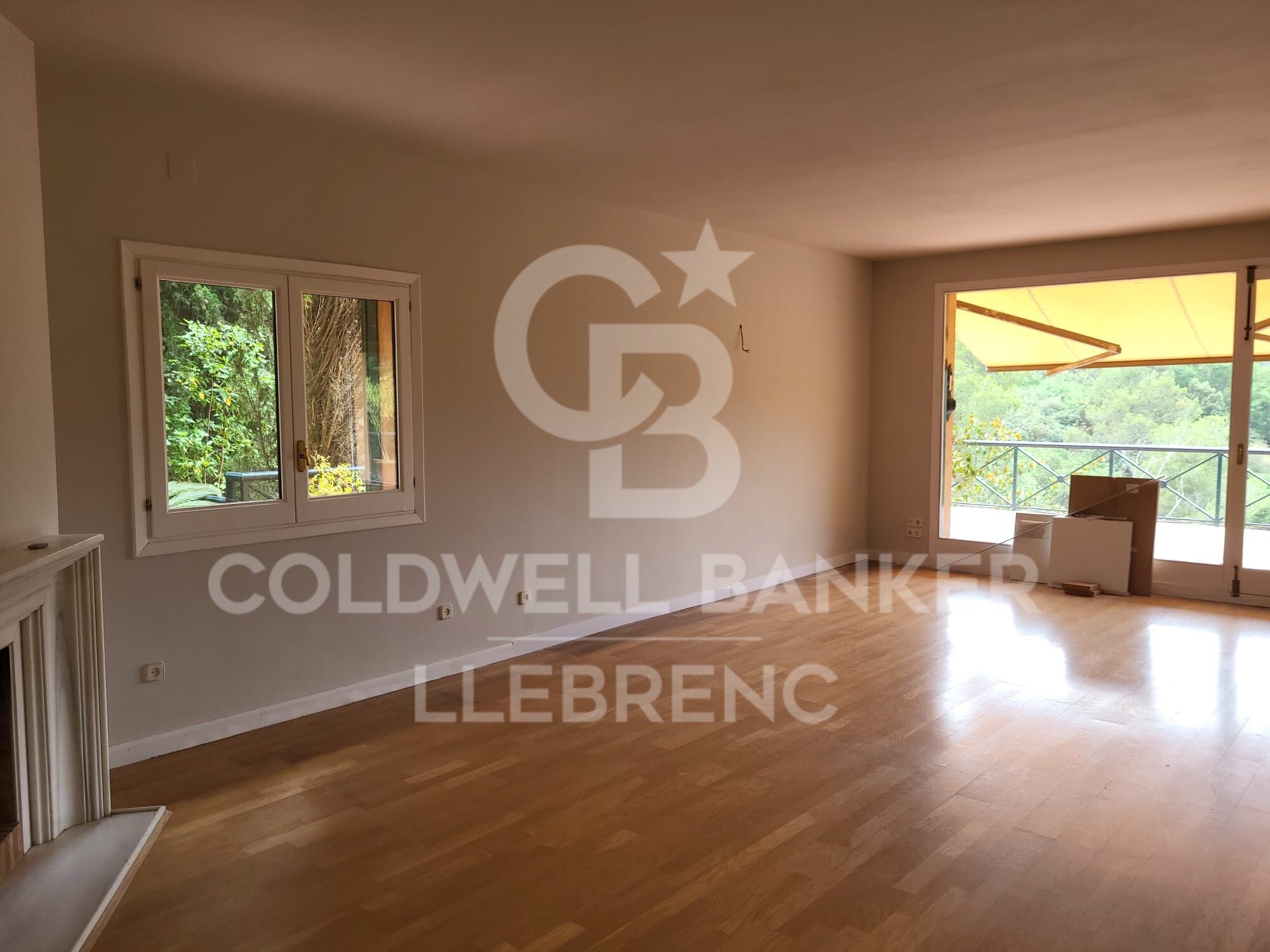 Apartment for rent in Vallvidrera with a large terrace