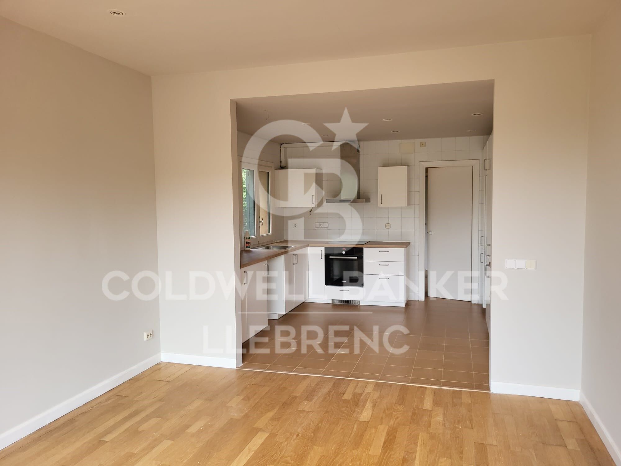 Apartment for rent in Vallvidrera with a large terrace