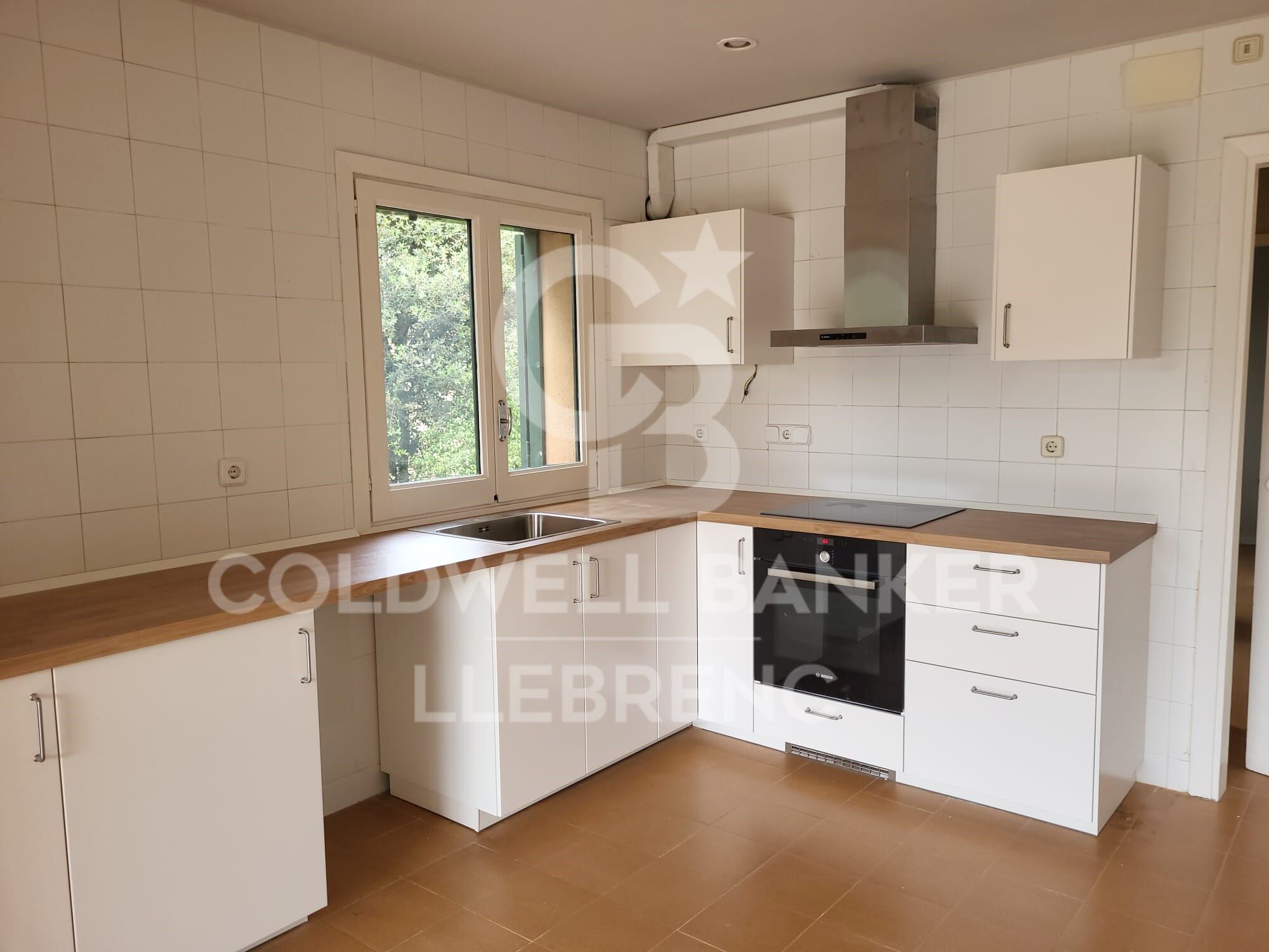 Apartment for rent in Vallvidrera with a large terrace