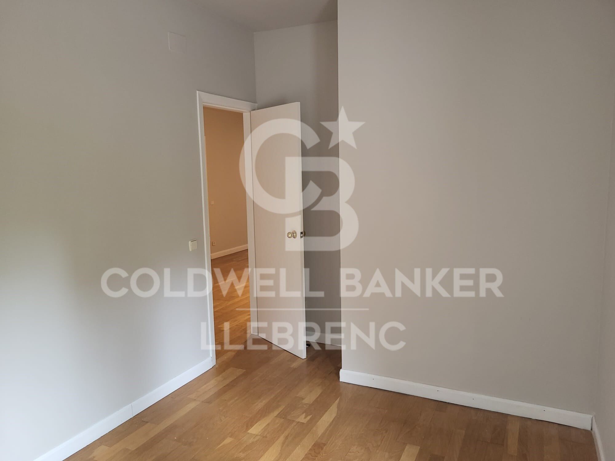Apartment for rent in Vallvidrera with a large terrace