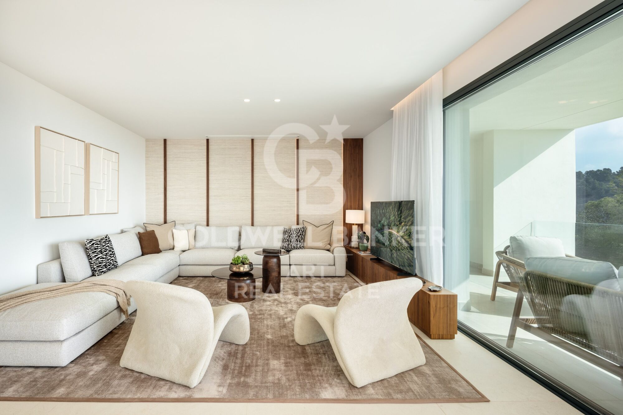 Luxusvilla mit Panoramablick auf das Meer und Golf in El Madroñal.