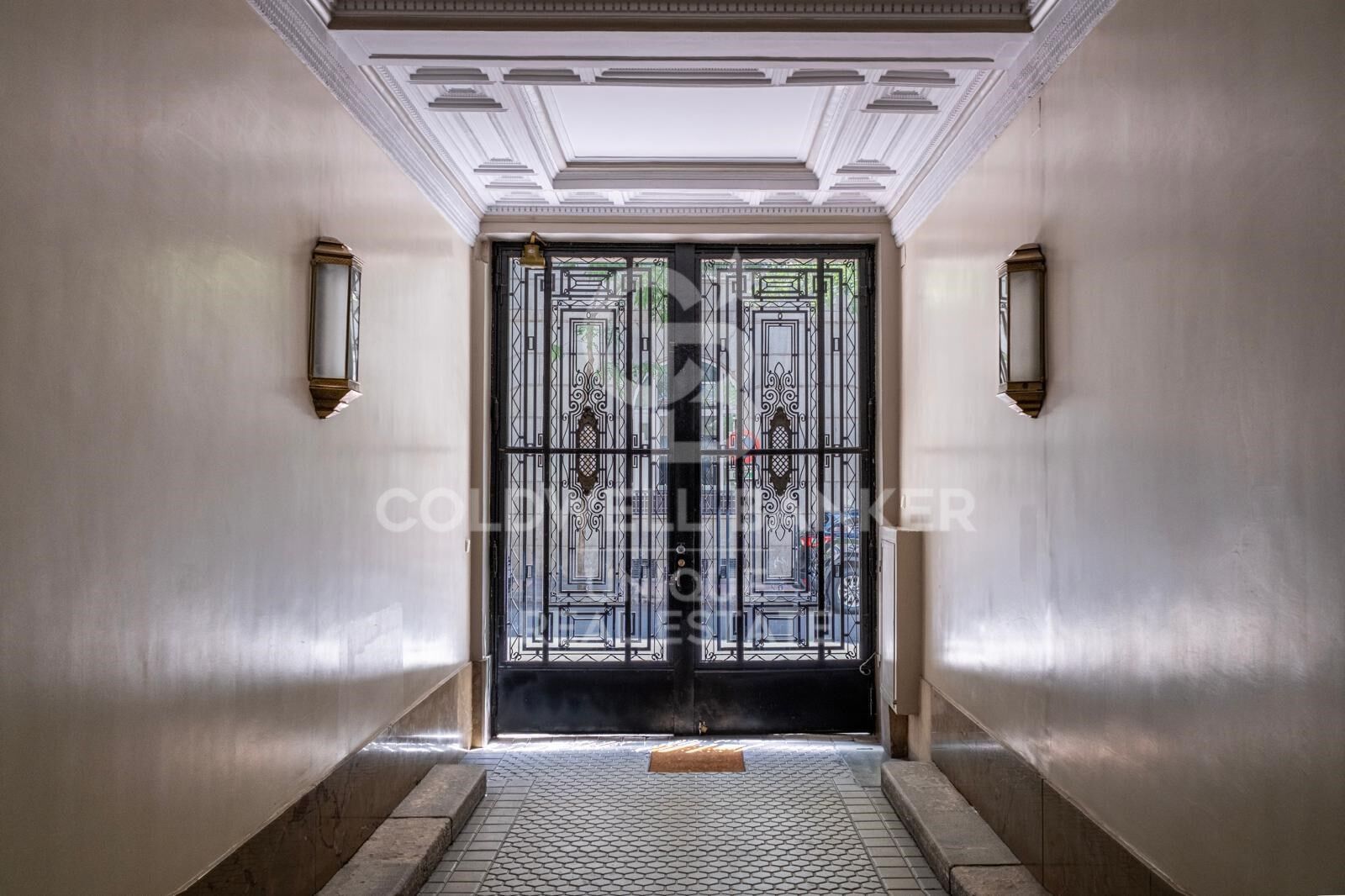Appartement tout neuf de 4 chambres à Recoletos
