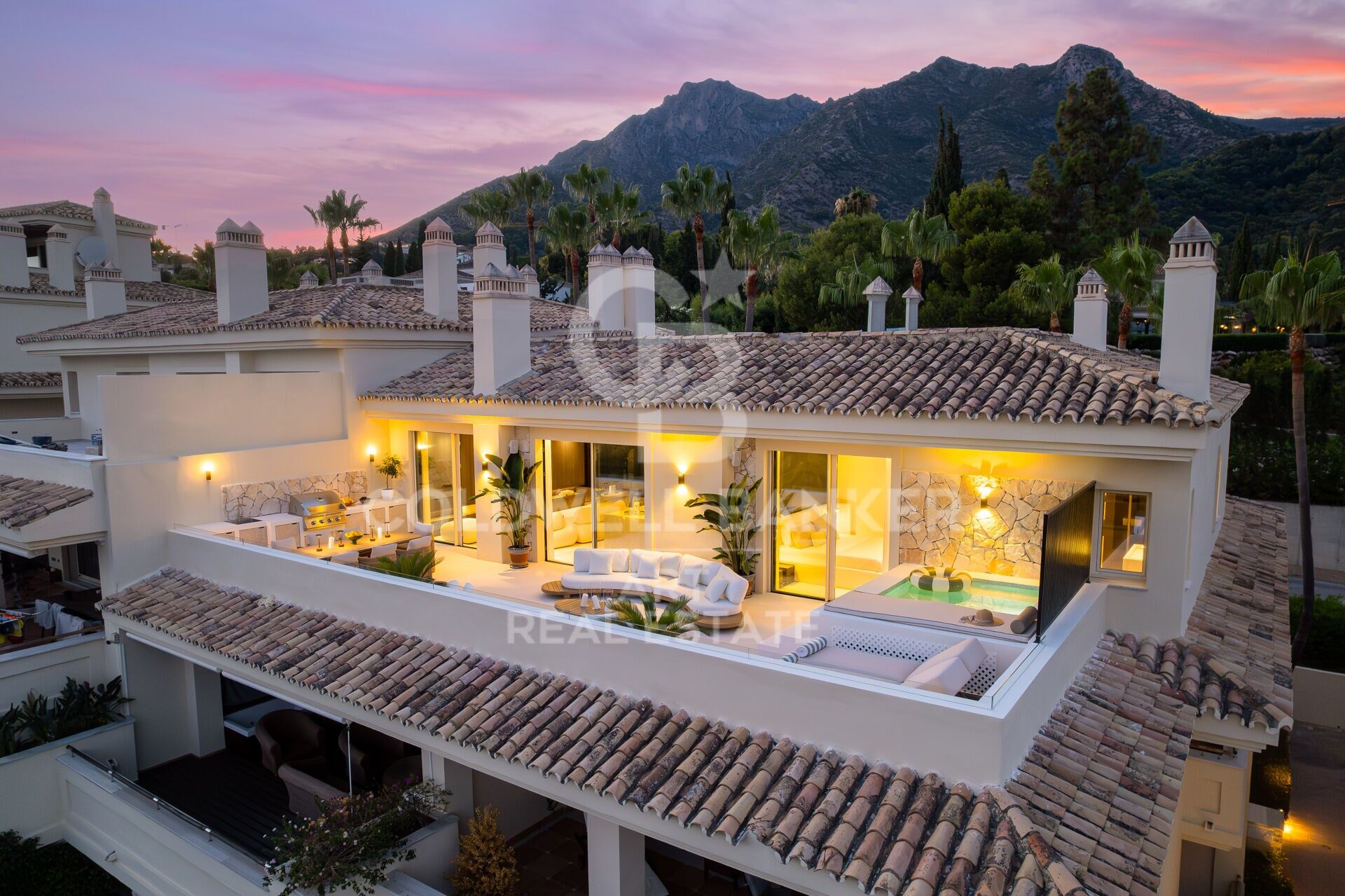 Spectaculaire penthouse entièrement rénové à Sierra Blanca- Marbella