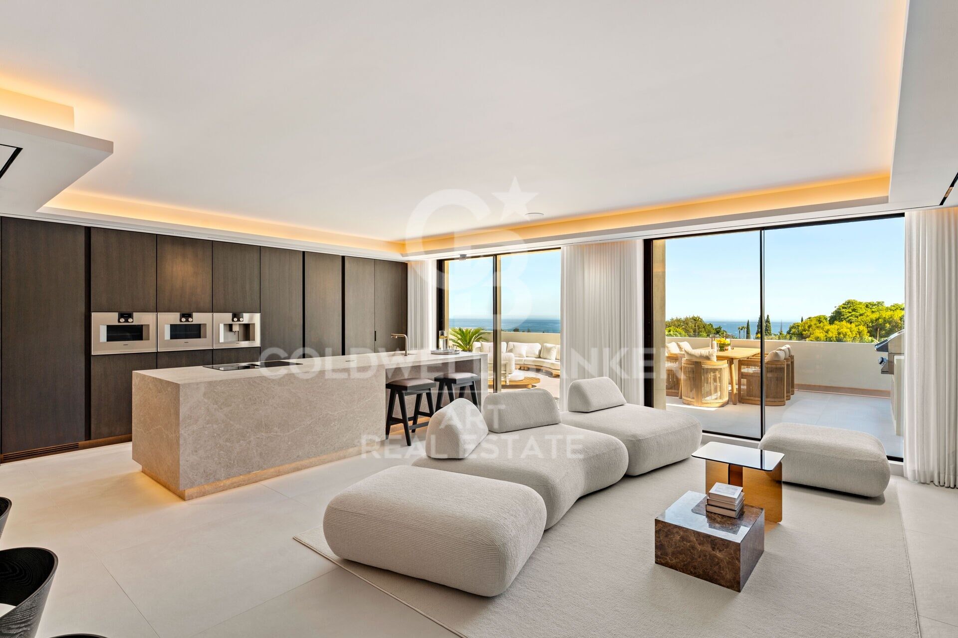 Spectaculaire penthouse entièrement rénové à Sierra Blanca- Marbella
