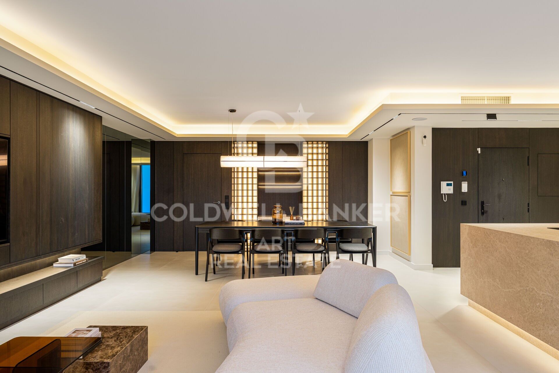 Spectaculaire penthouse entièrement rénové à Sierra Blanca- Marbella