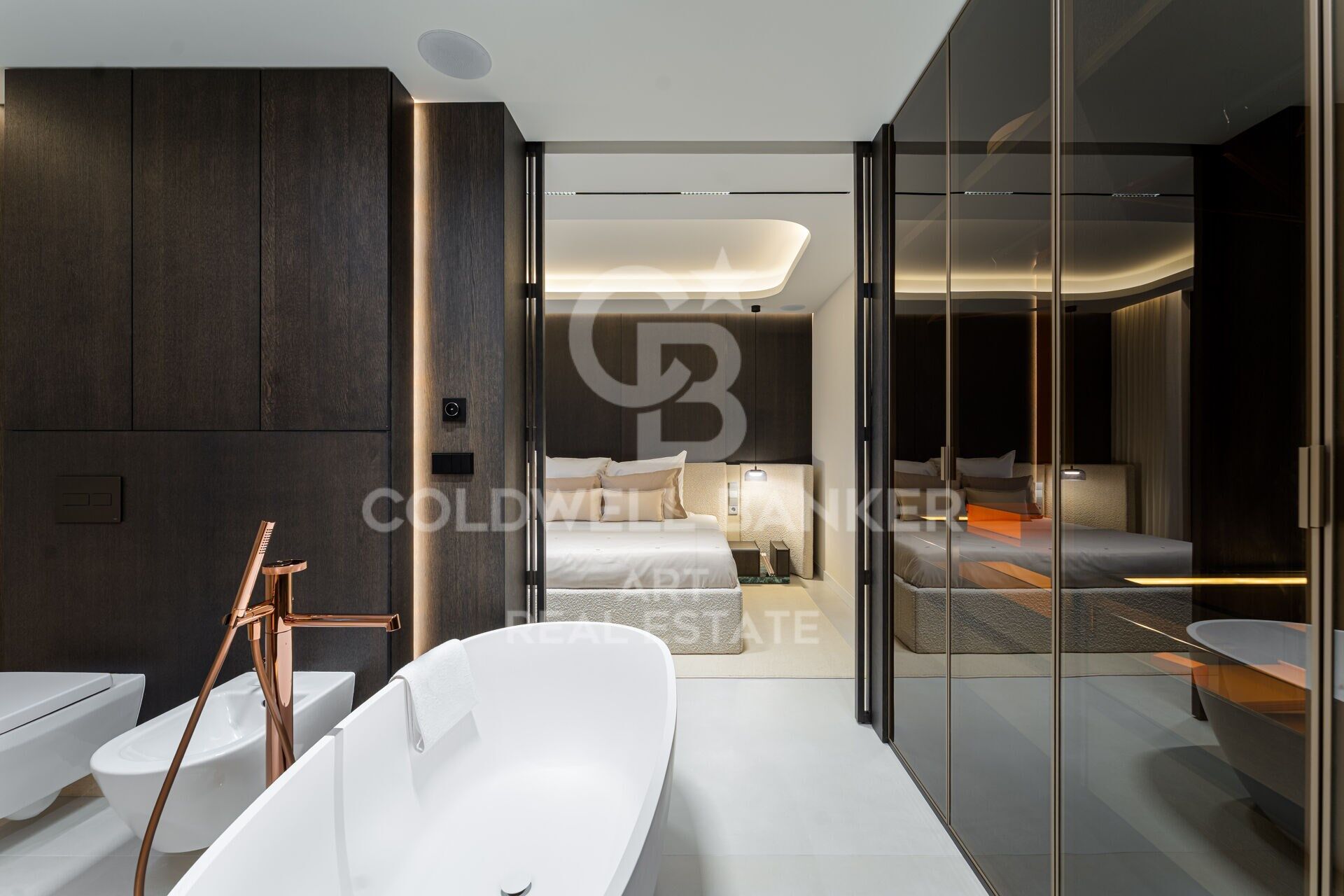 Spectaculaire penthouse entièrement rénové à Sierra Blanca- Marbella