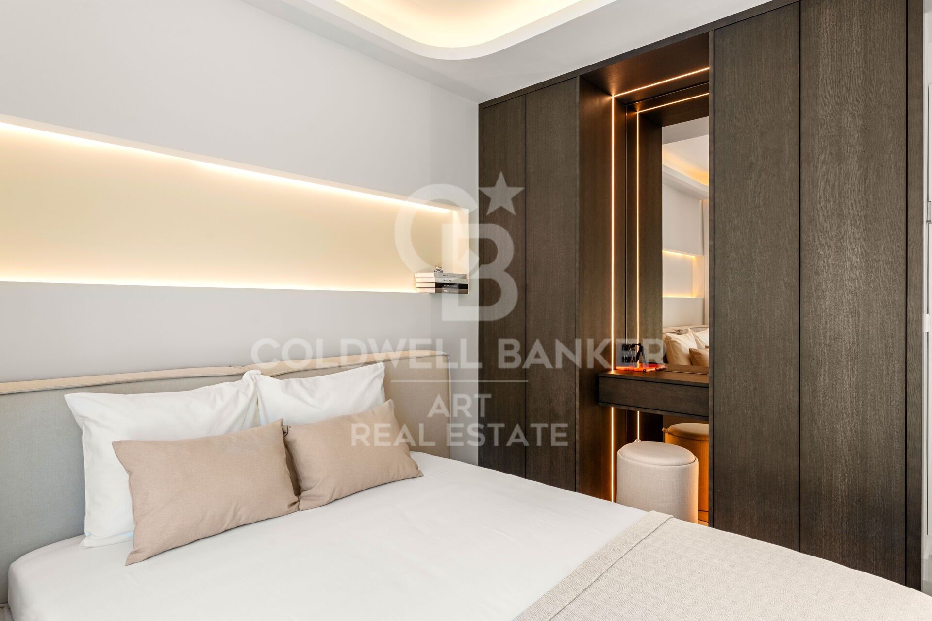 Spectaculaire penthouse entièrement rénové à Sierra Blanca- Marbella